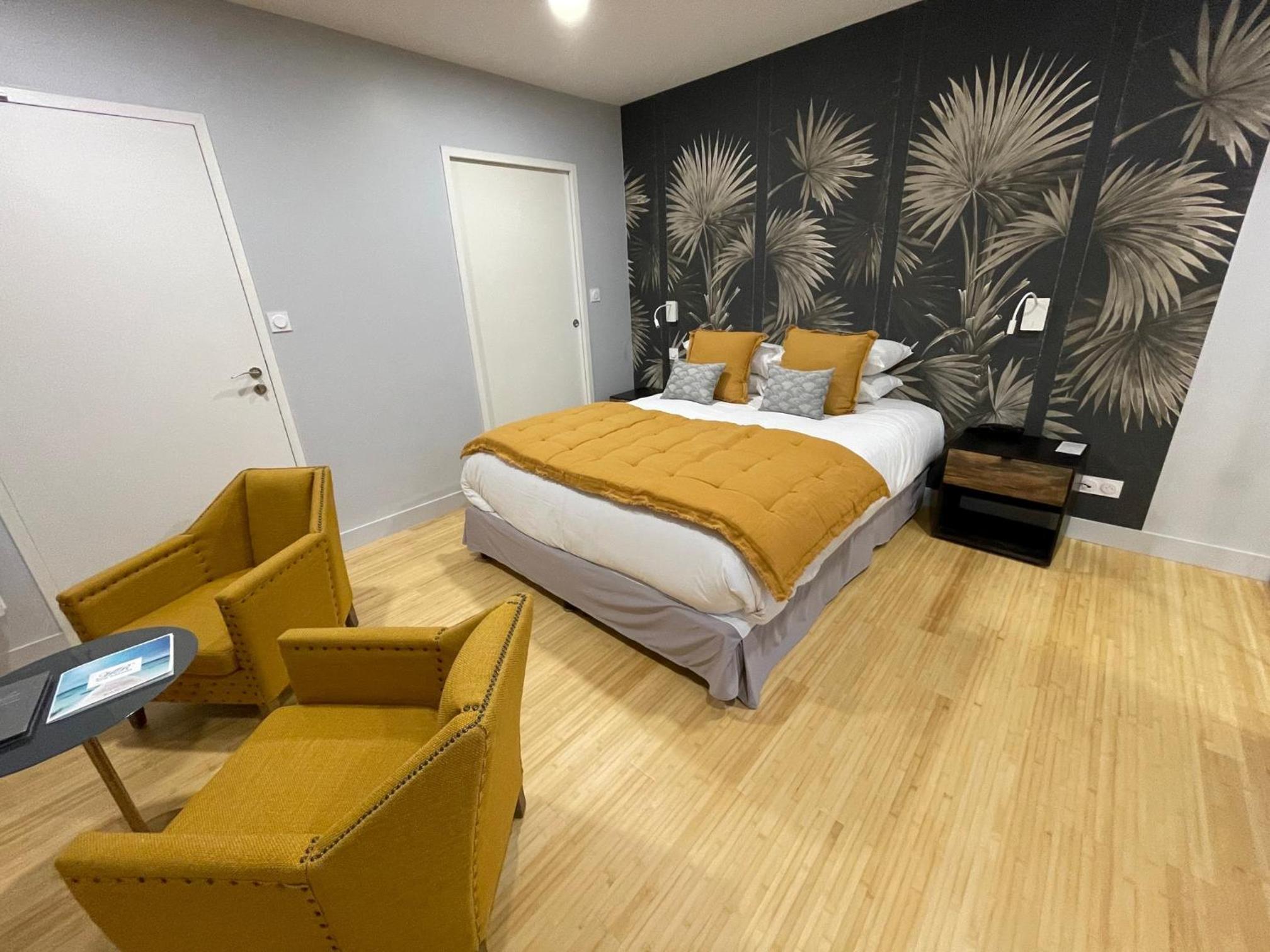 Superior Queen Room