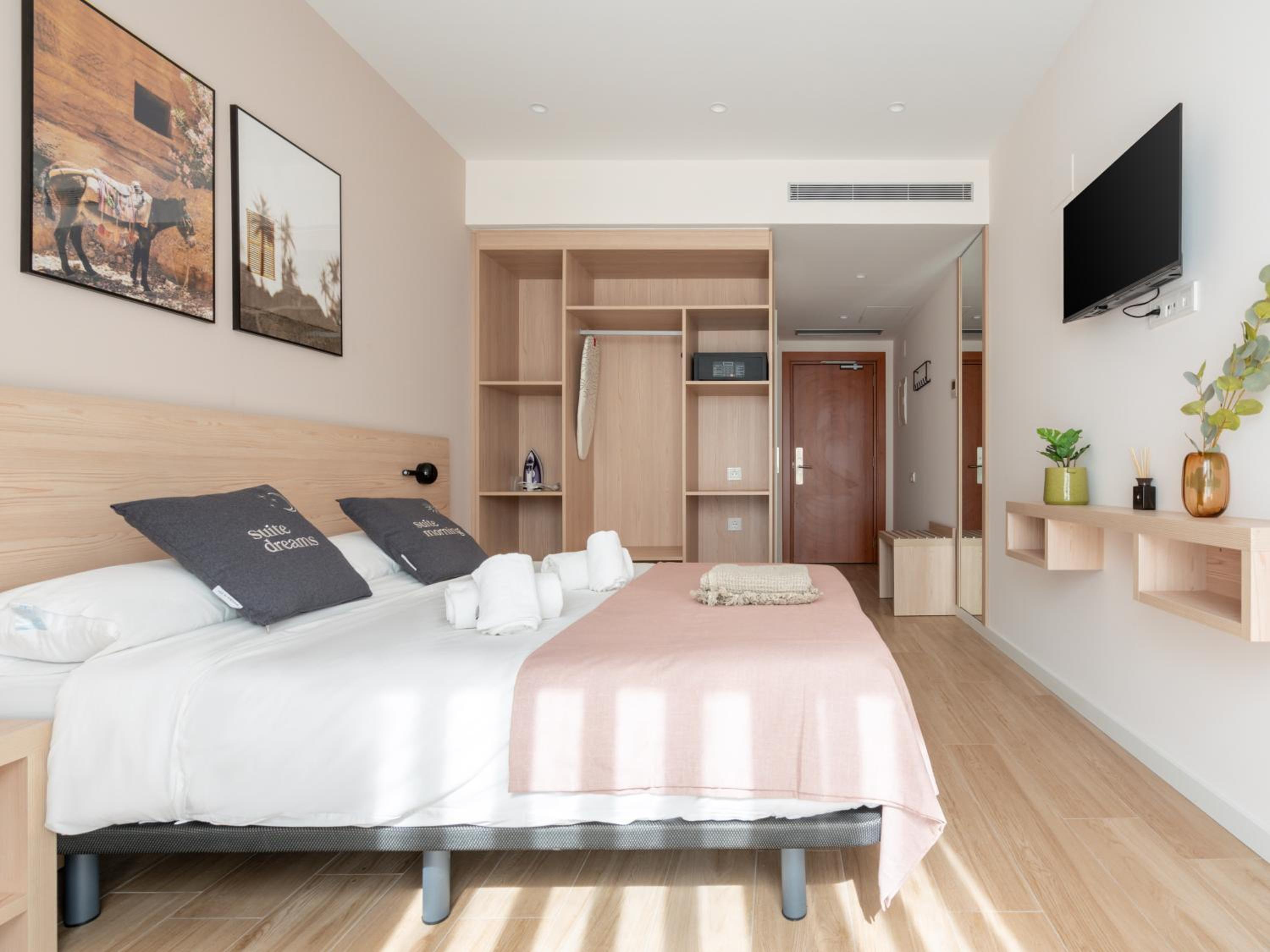 Double Room with Balcony photo 2