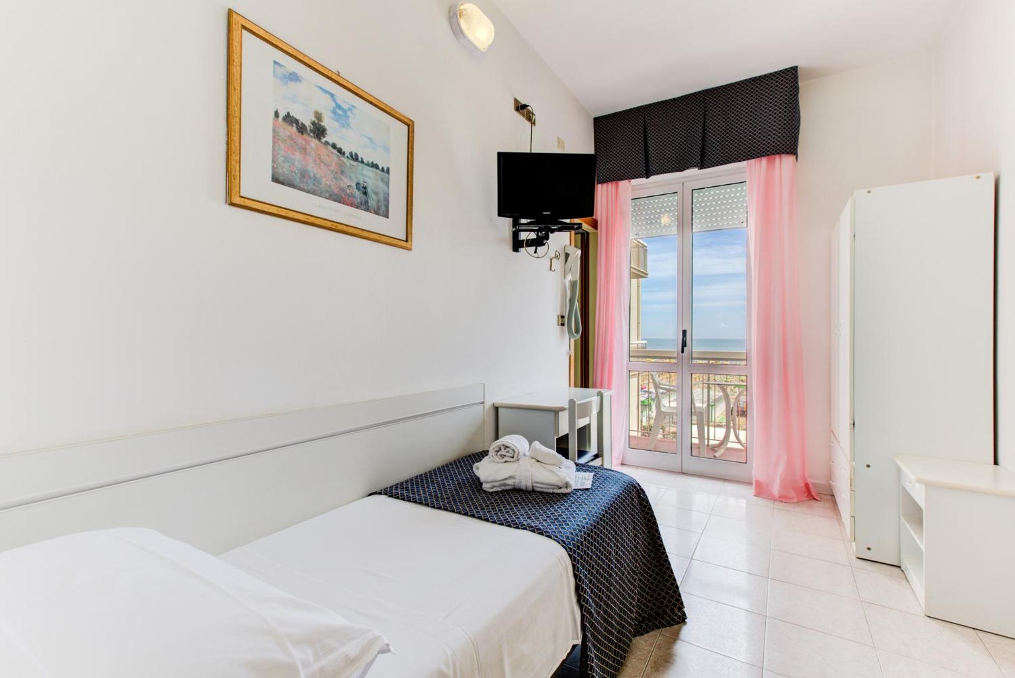 Deluxe Single Room photo 1