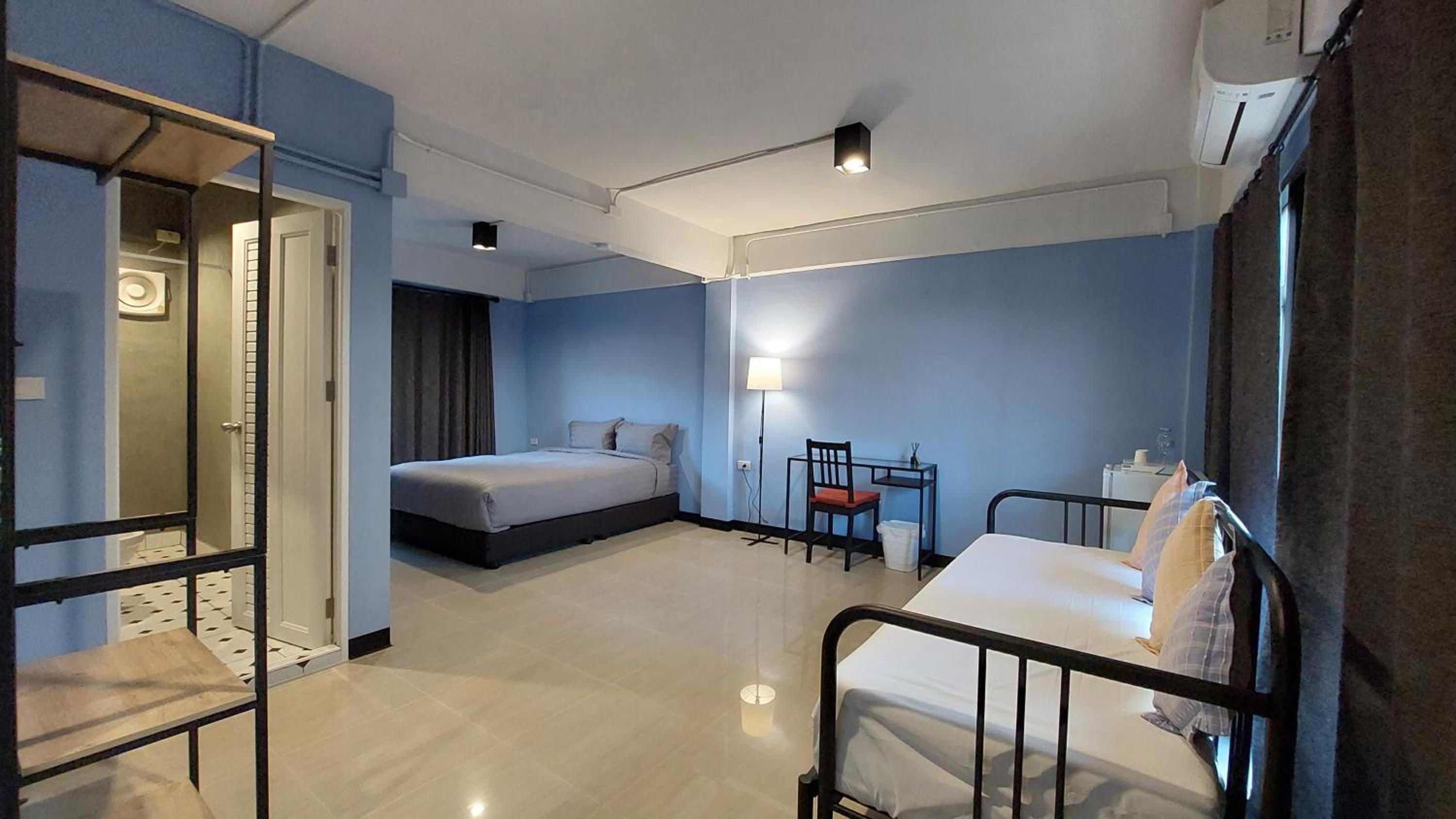 Deluxe Triple Room photo 2