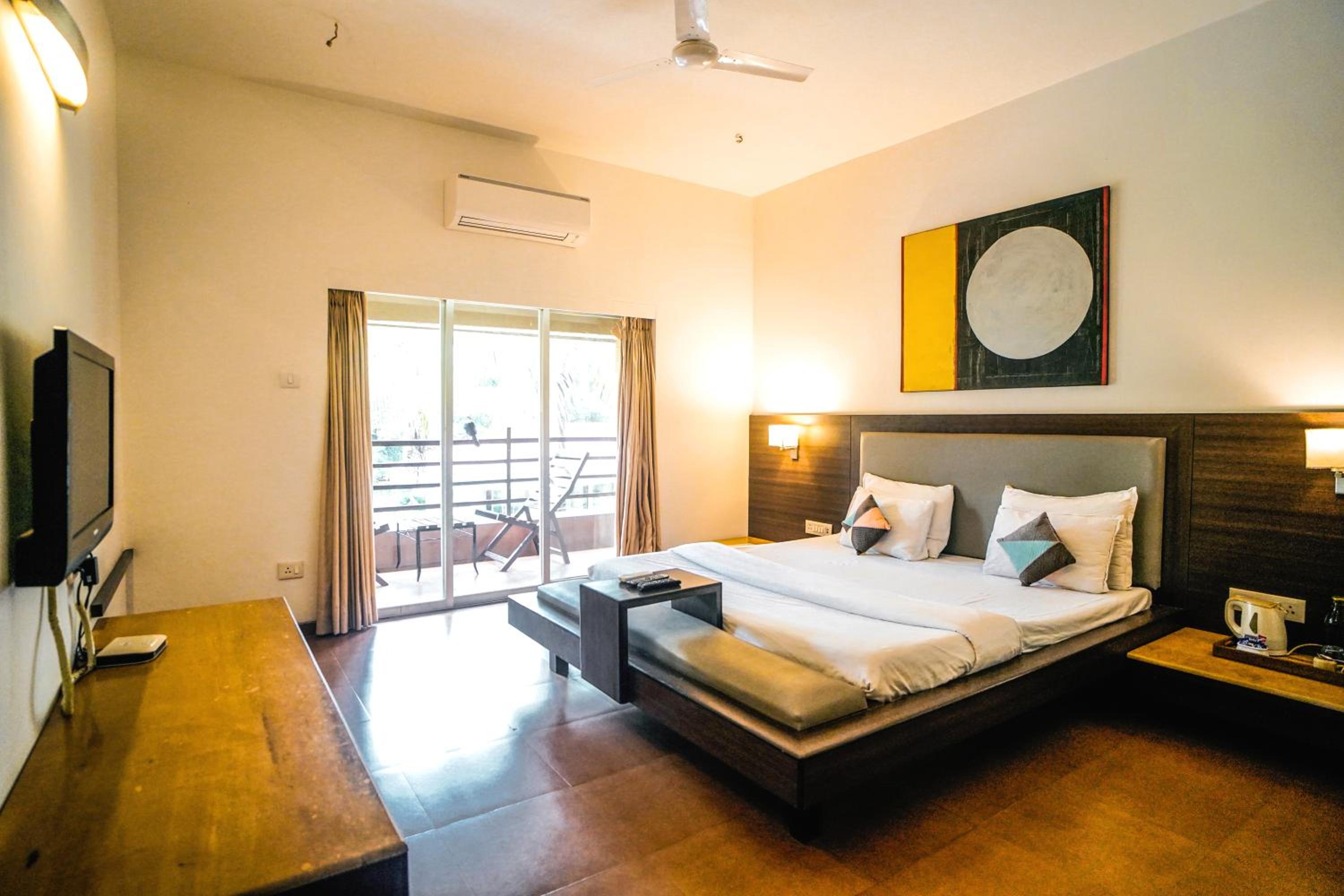Executive Room - Photo 5