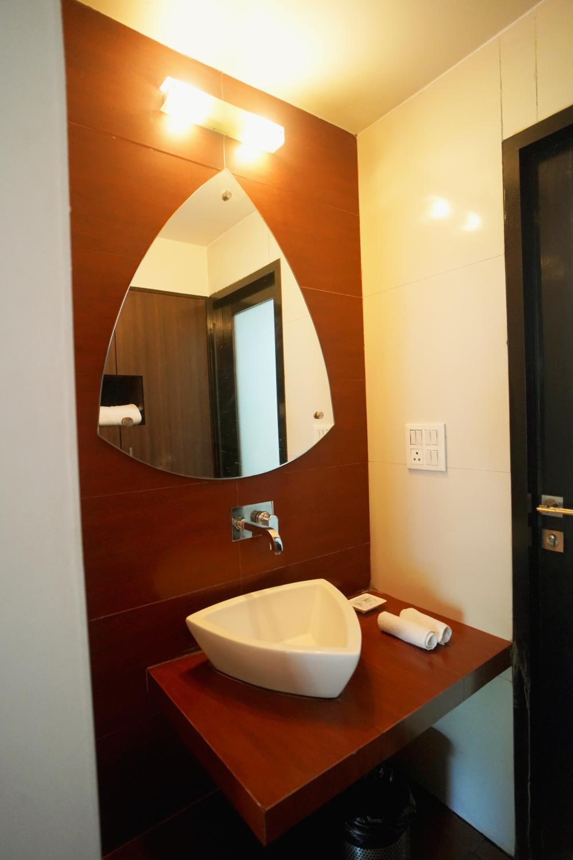 Executive Room - Photo 2