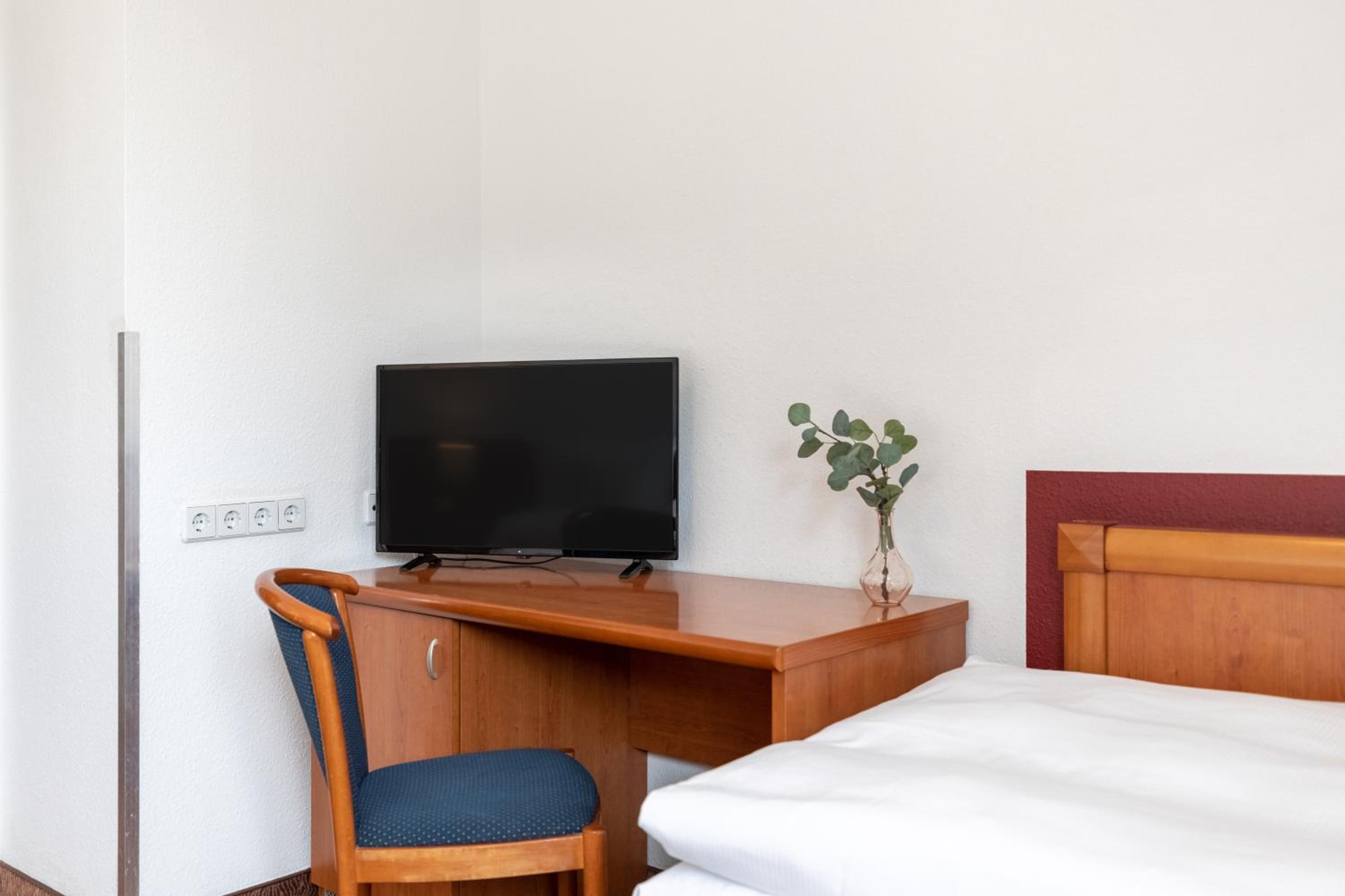 Standard Triple Room - Photo 6