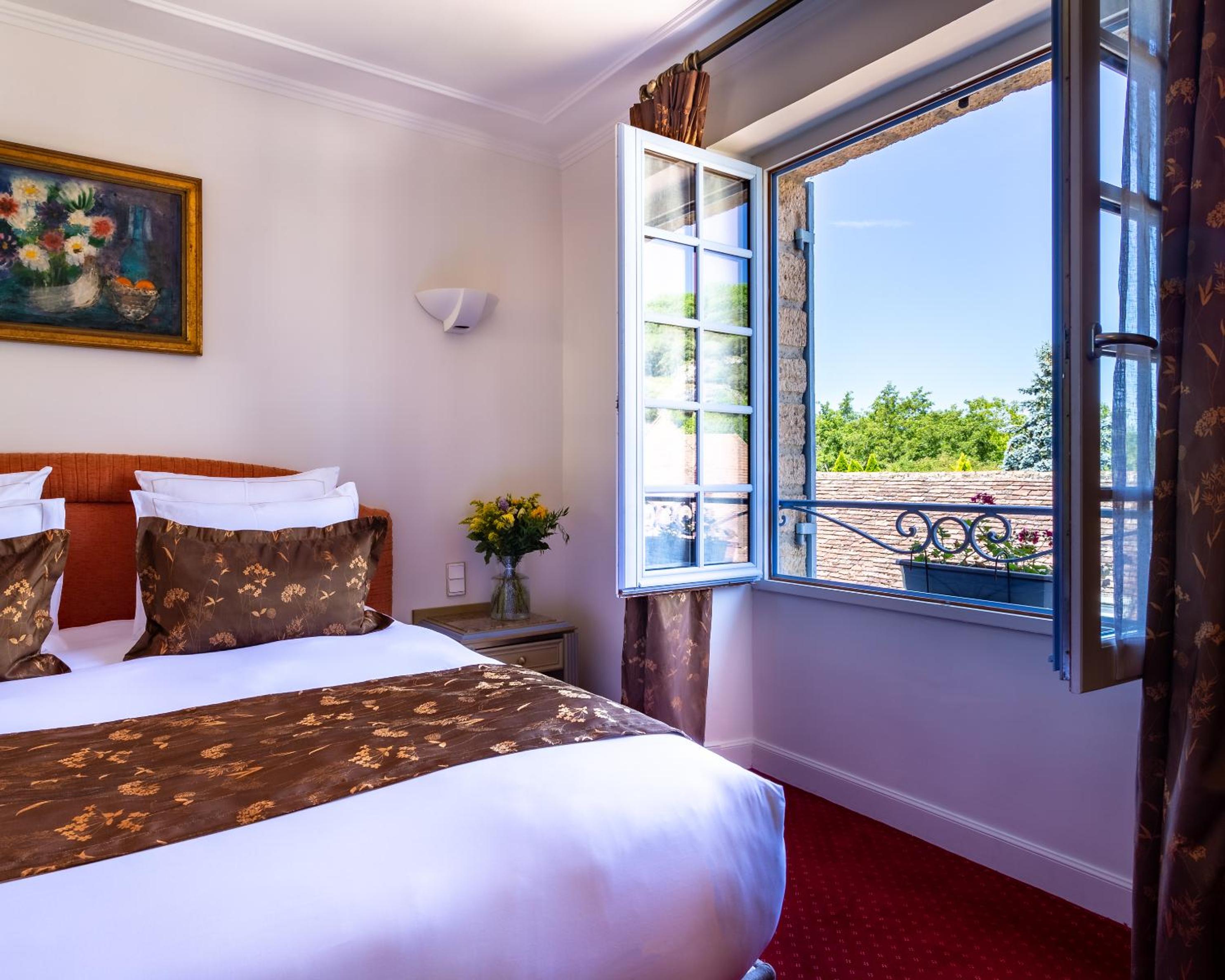 Large Double or Twin Room photo 3