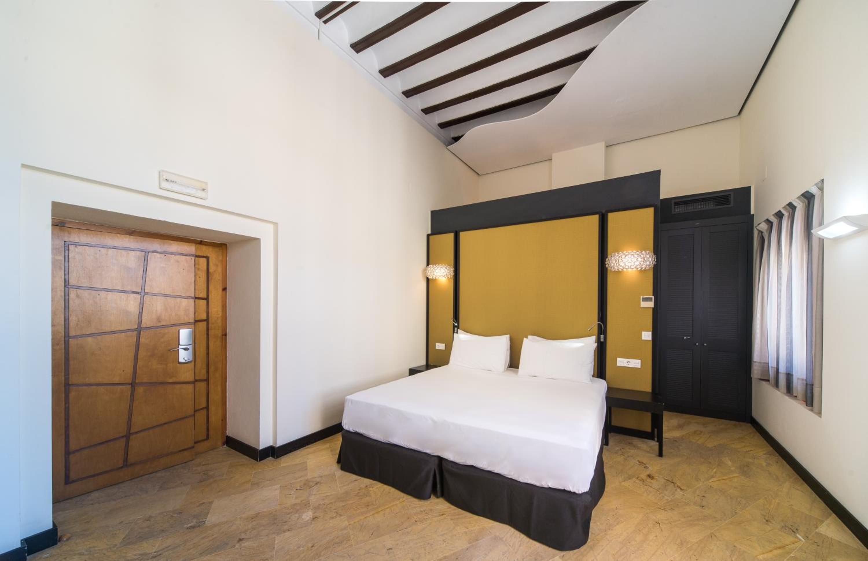 Premium Double Room - Photo 1
