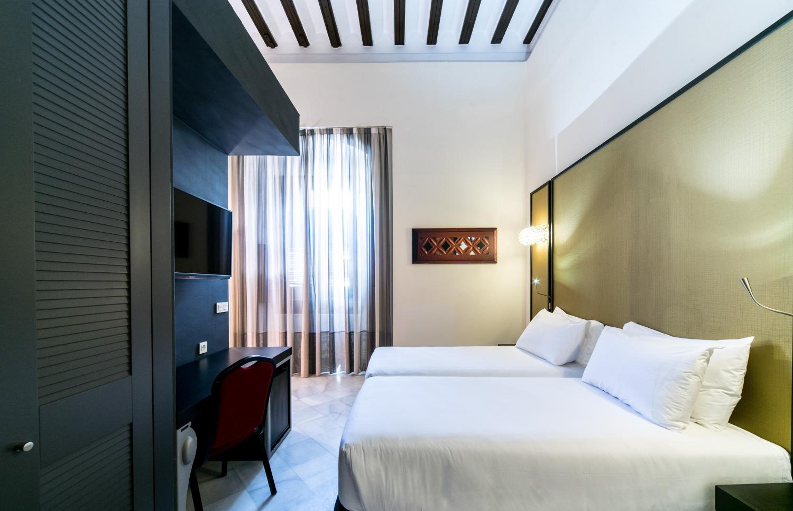 Premium Double Room - Photo 5