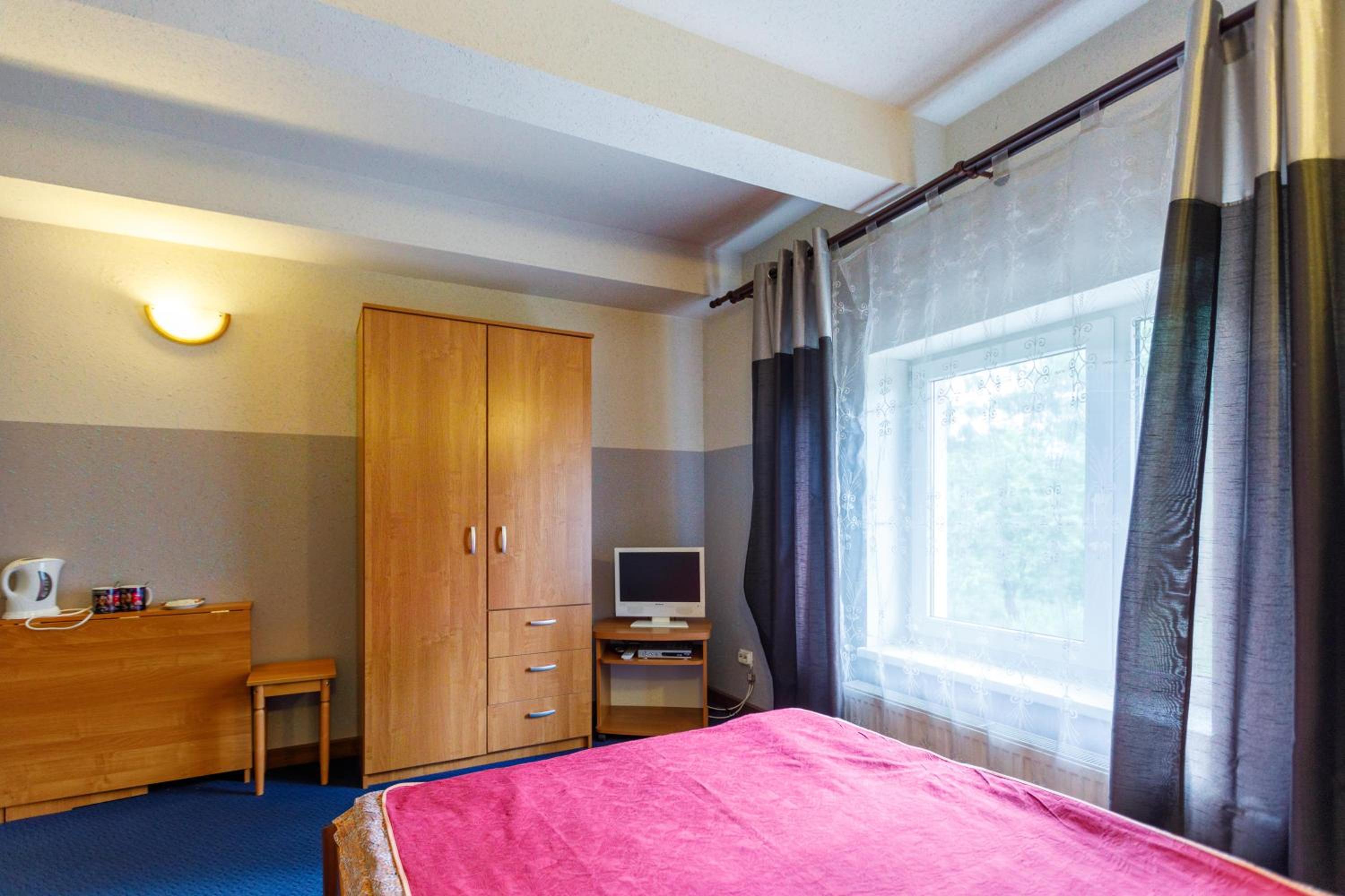 Double Room - Photo 4