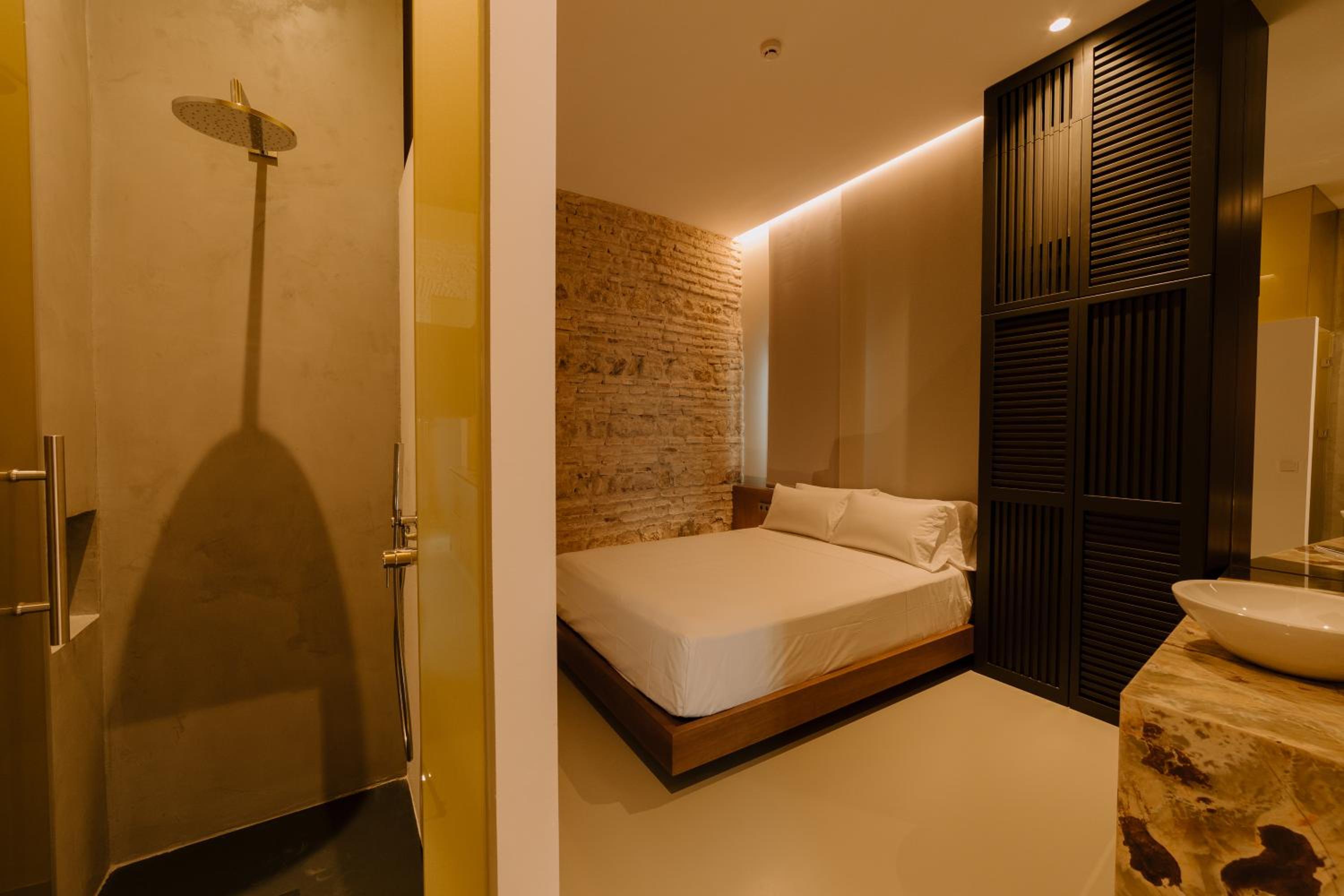 Two-Bedroom Apartment - Photo 4