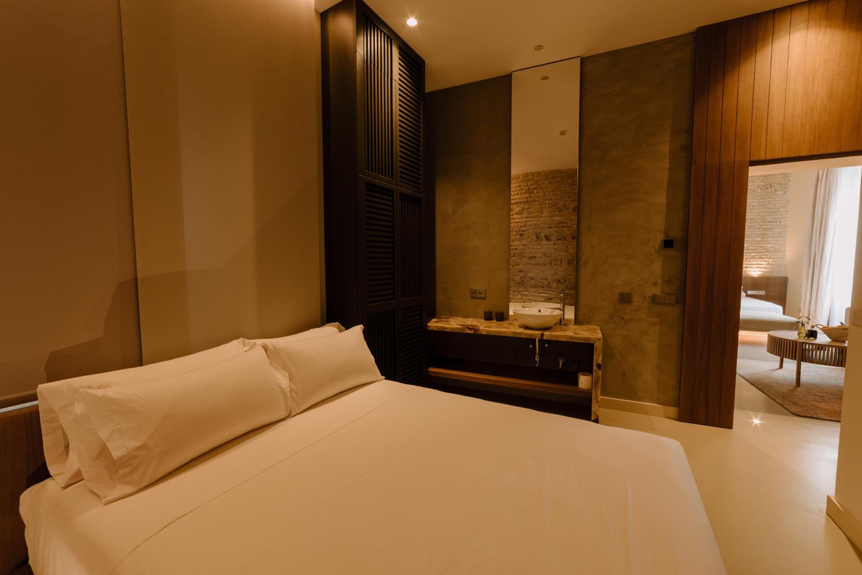 Two-Bedroom Apartment - Photo 13