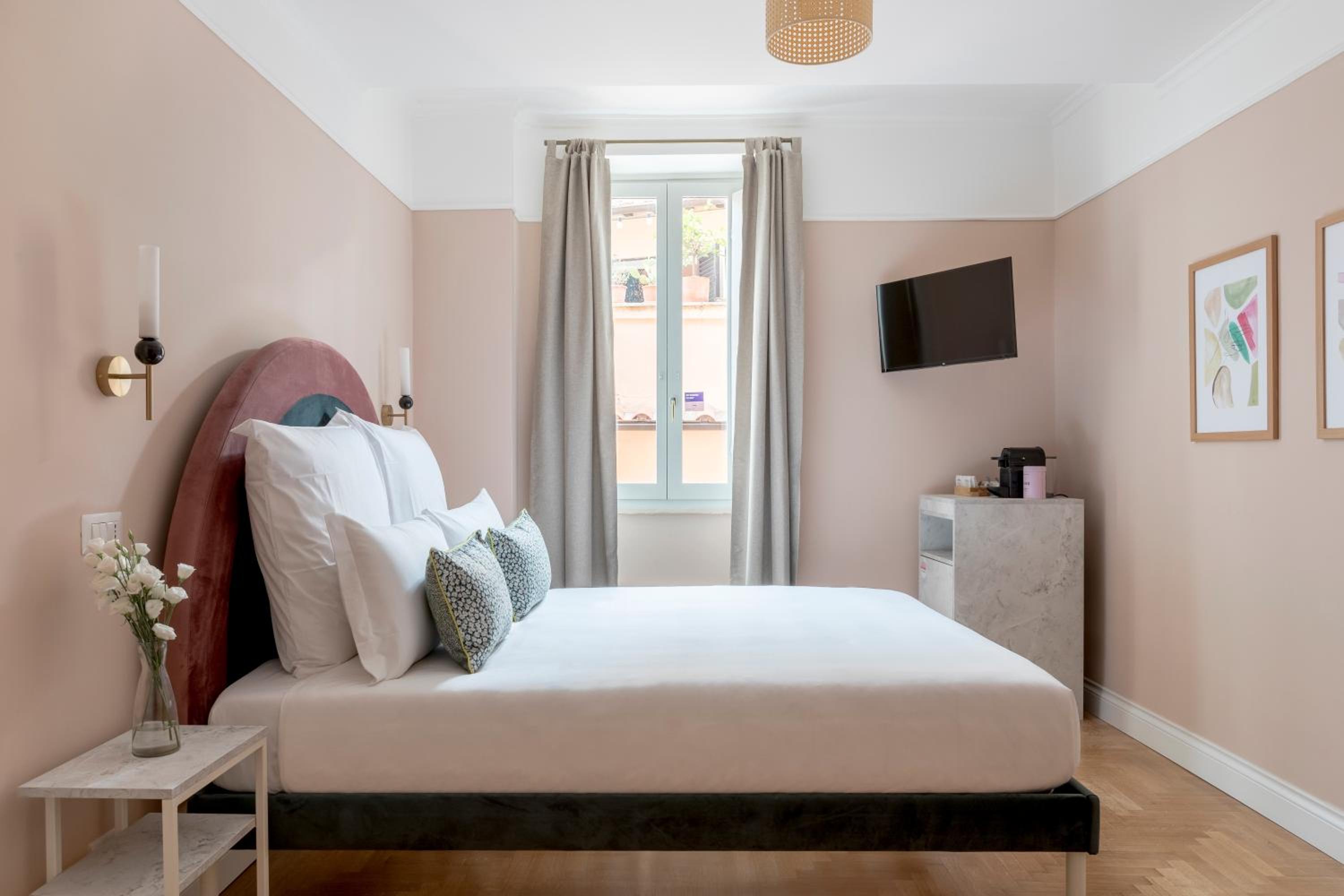 Connecting rooms - Two Bedrooms, One Bathroom photo 1