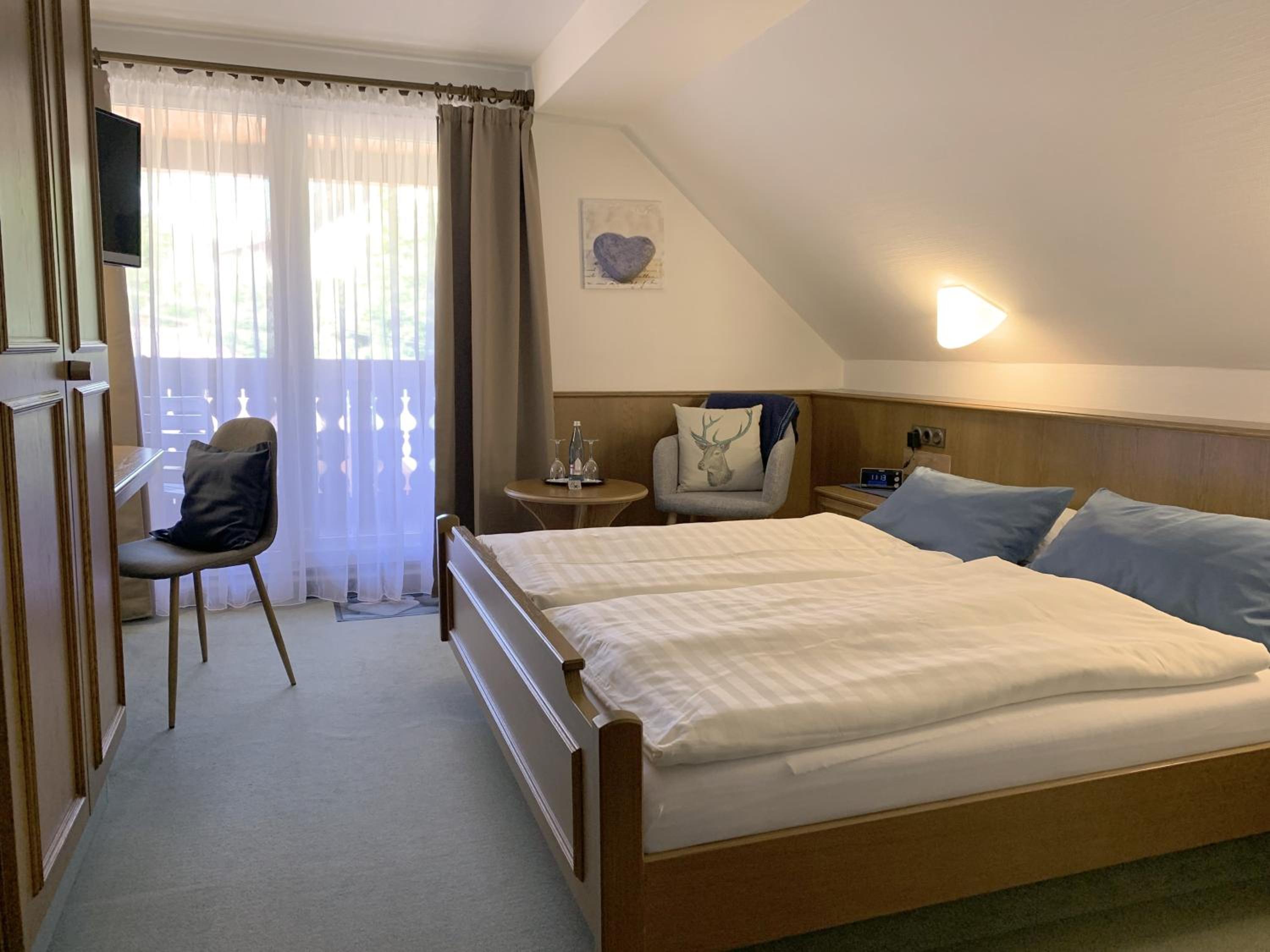 Budget Double Room photo 1