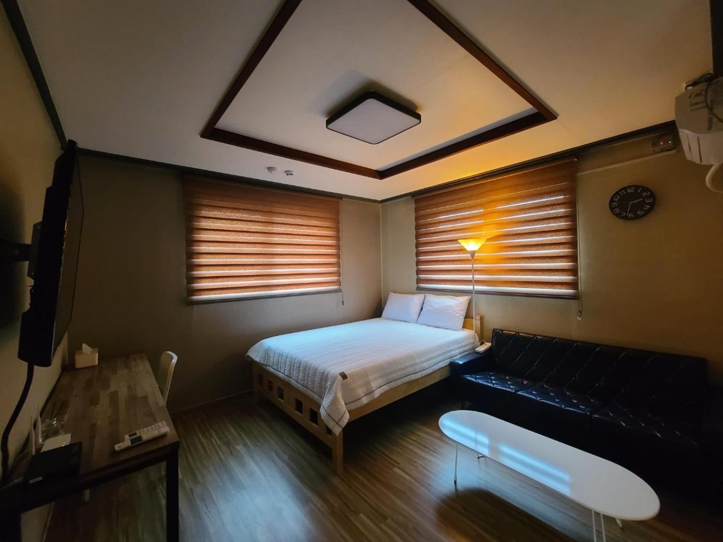Deluxe Double Room - Photo 7