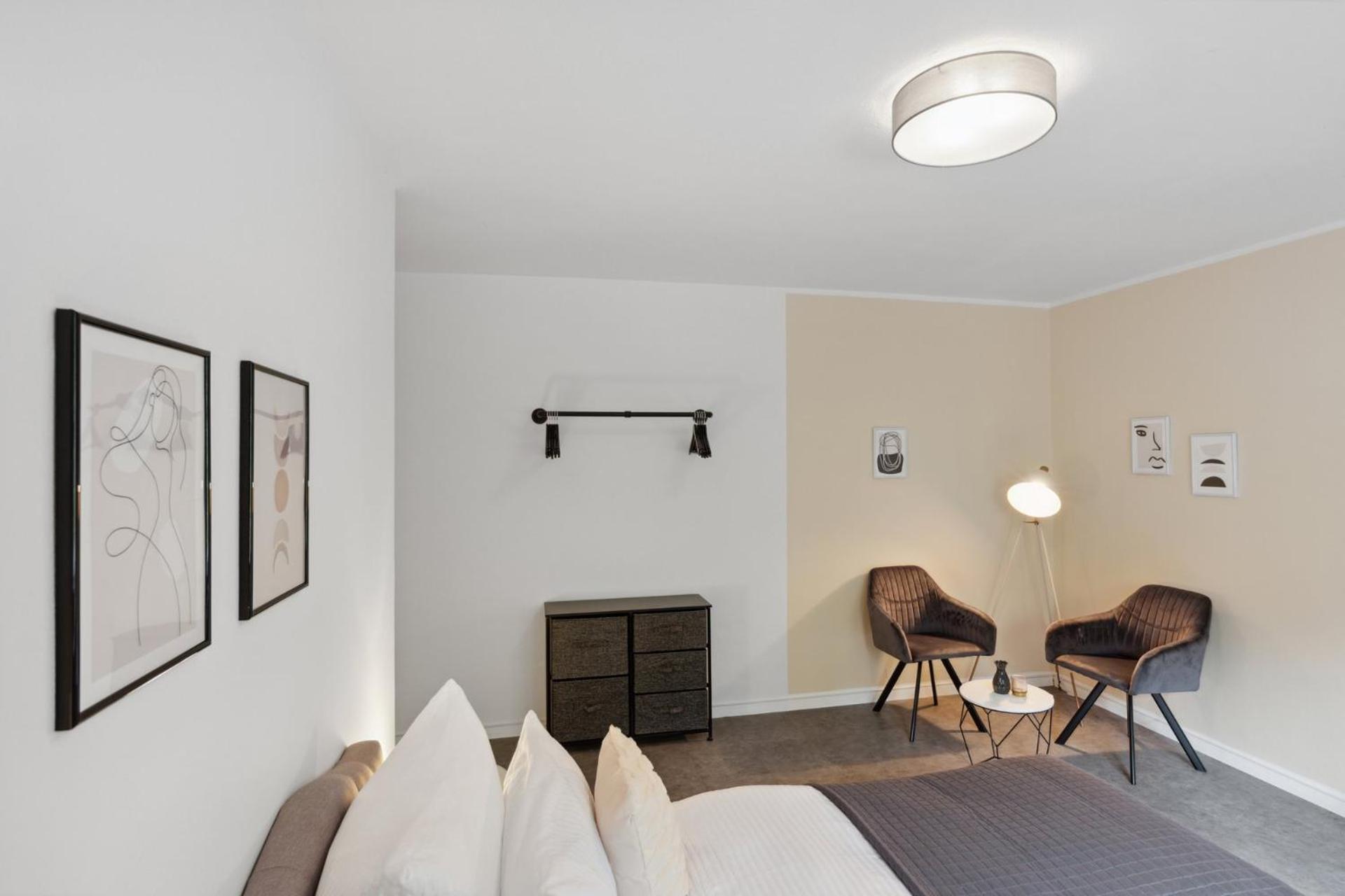 Three-Bedroom Apartment photo 1