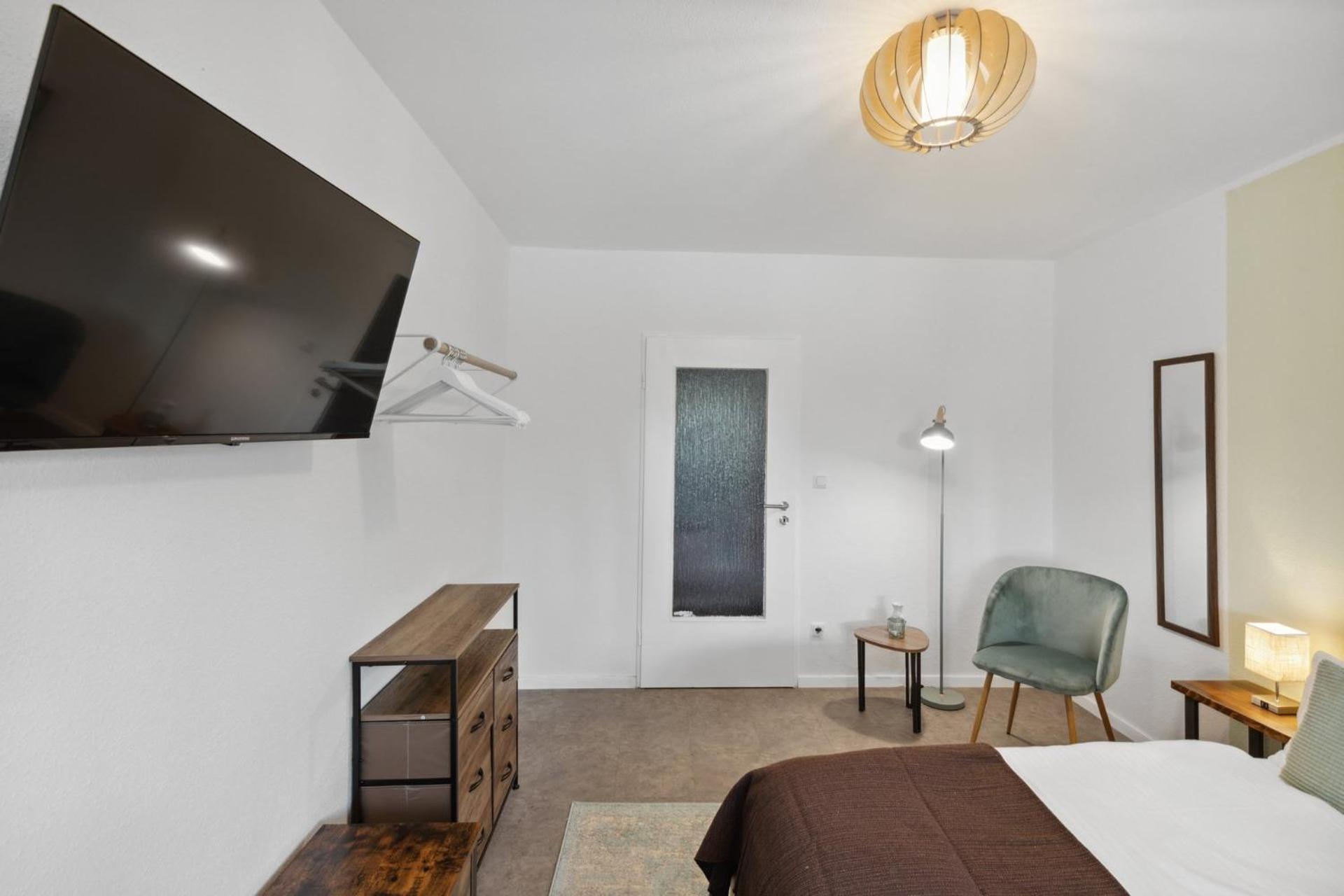 Three-Bedroom Apartment photo 2