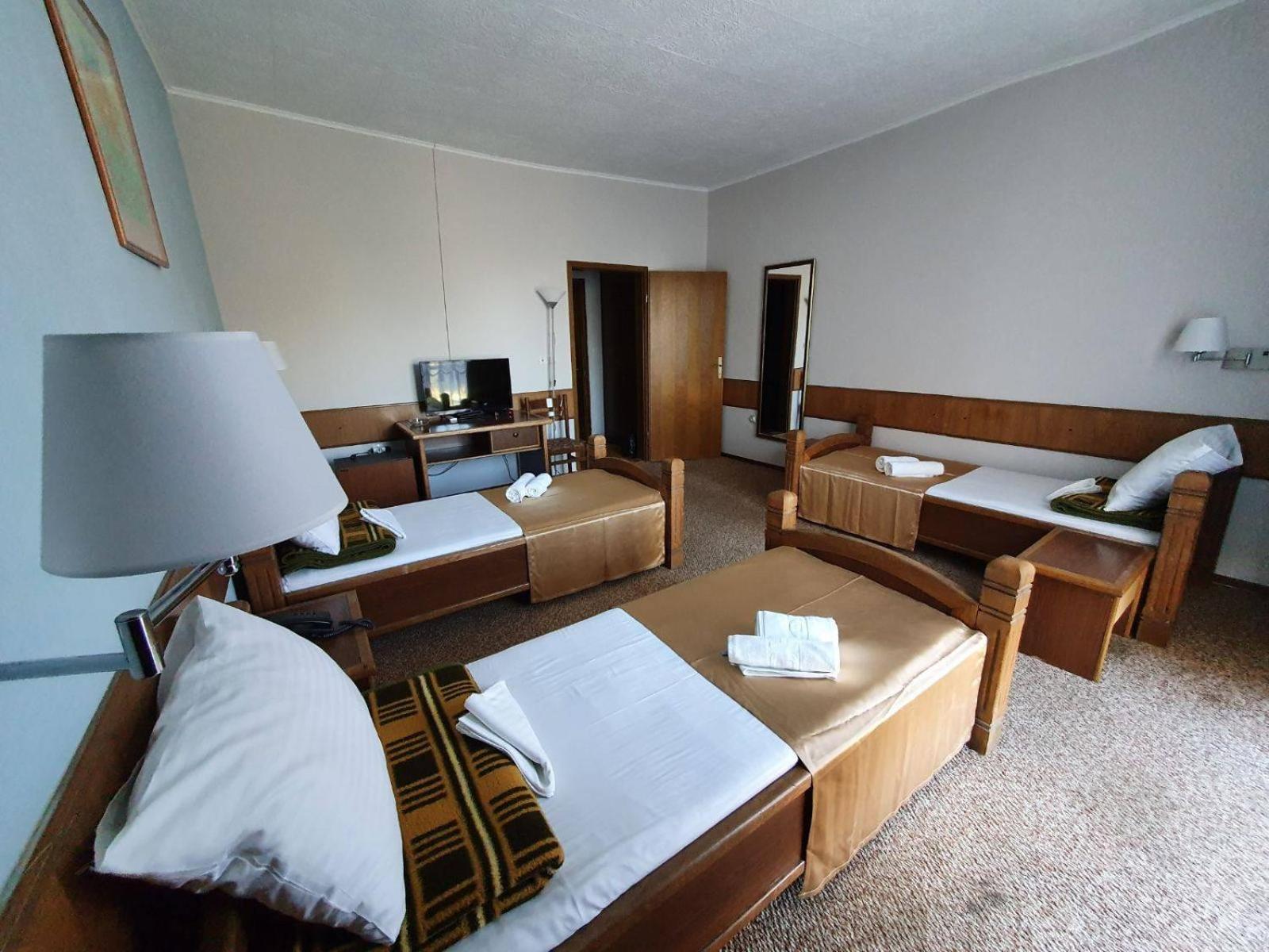 Classic Triple Room photo 1
