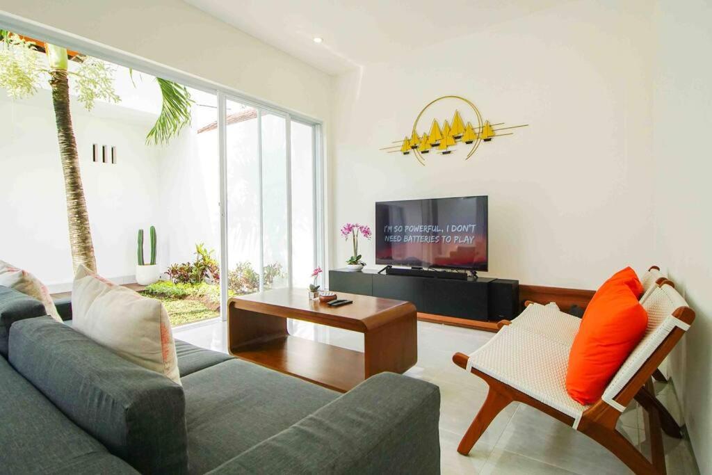Two-Bedroom Villa - Photo 24
