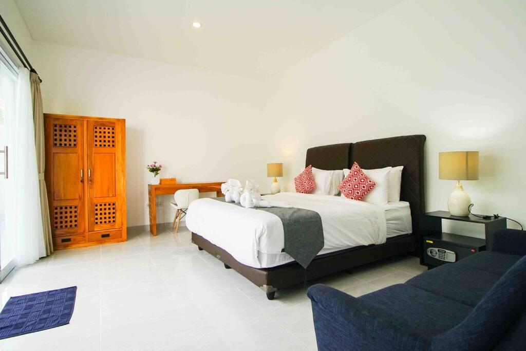 Two-Bedroom Villa - Photo 19