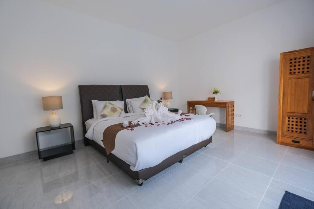 Two-Bedroom Villa - Photo 18