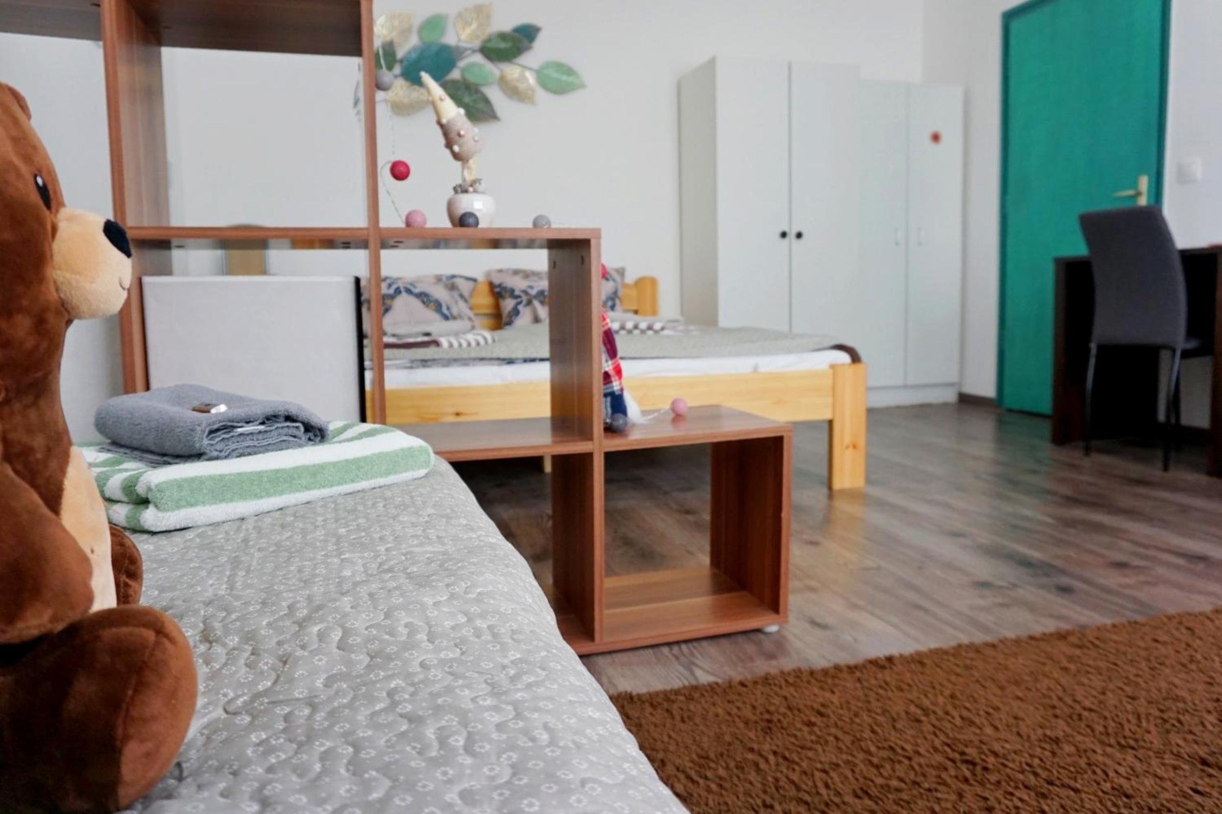 One-Bedroom Apartment photo 1