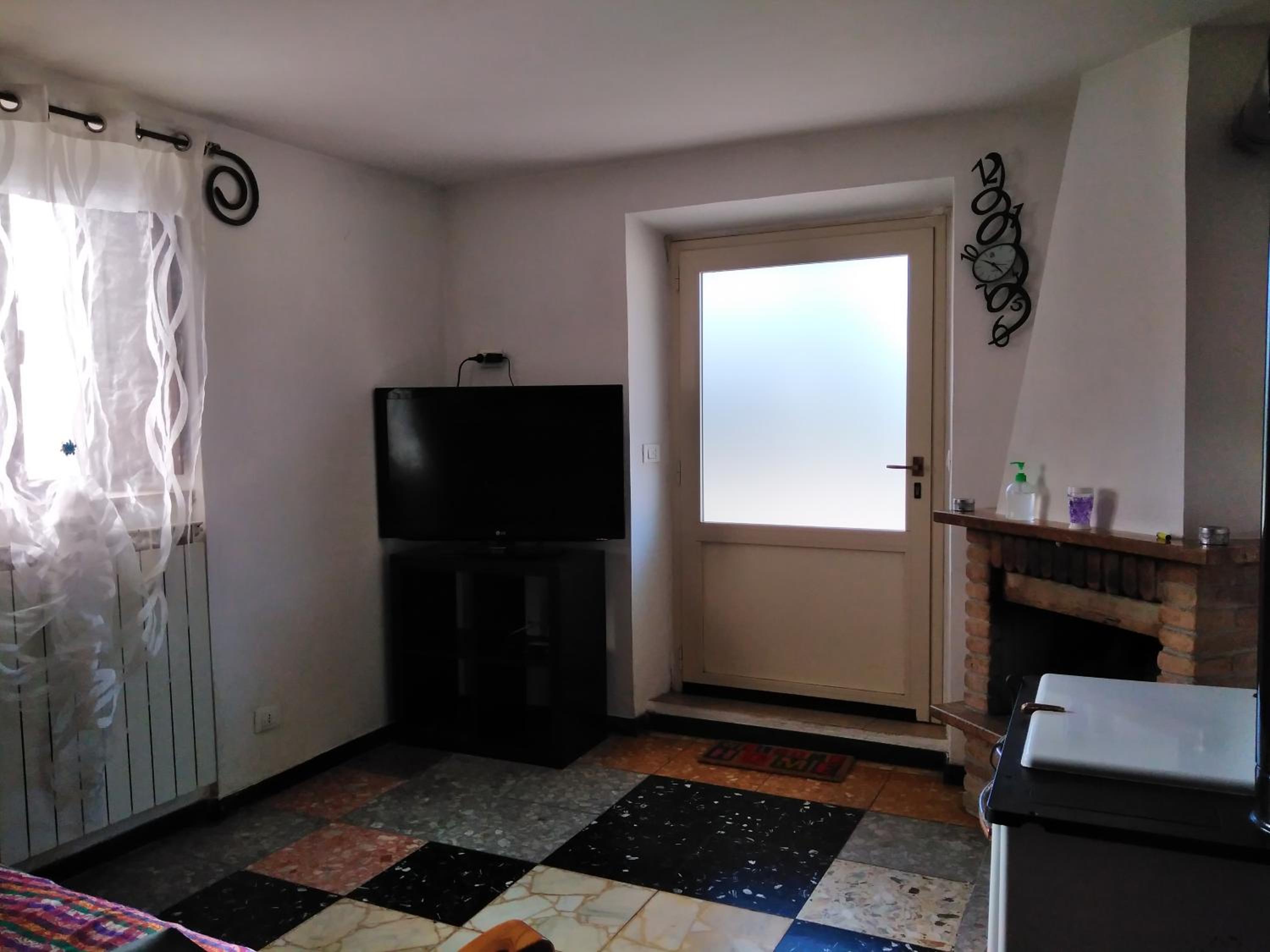 One-Bedroom Apartment - Photo 21