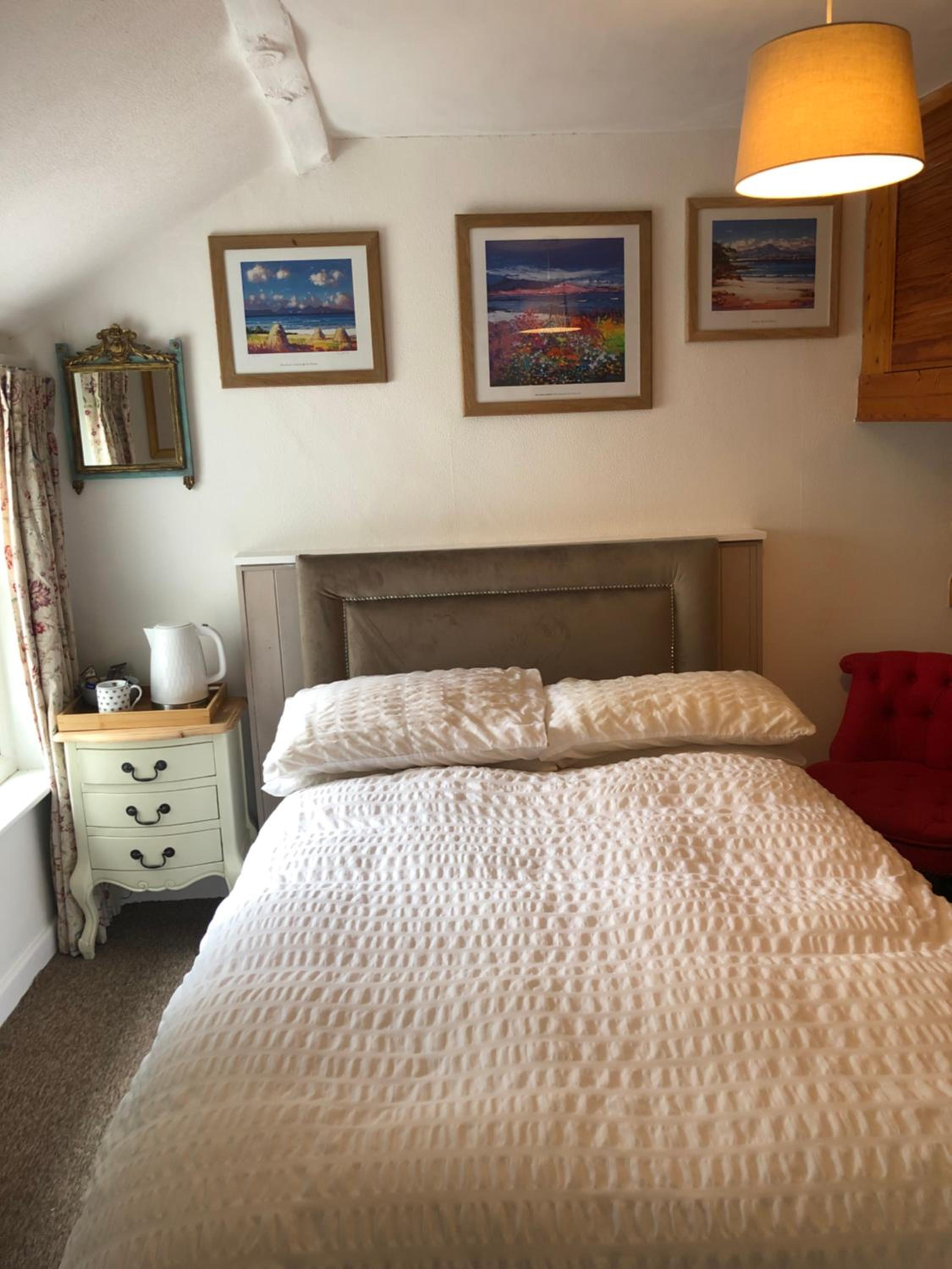 Small Double Room photo 2