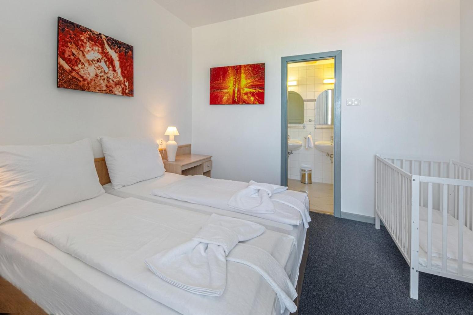 Double or Twin Room - Photo 2