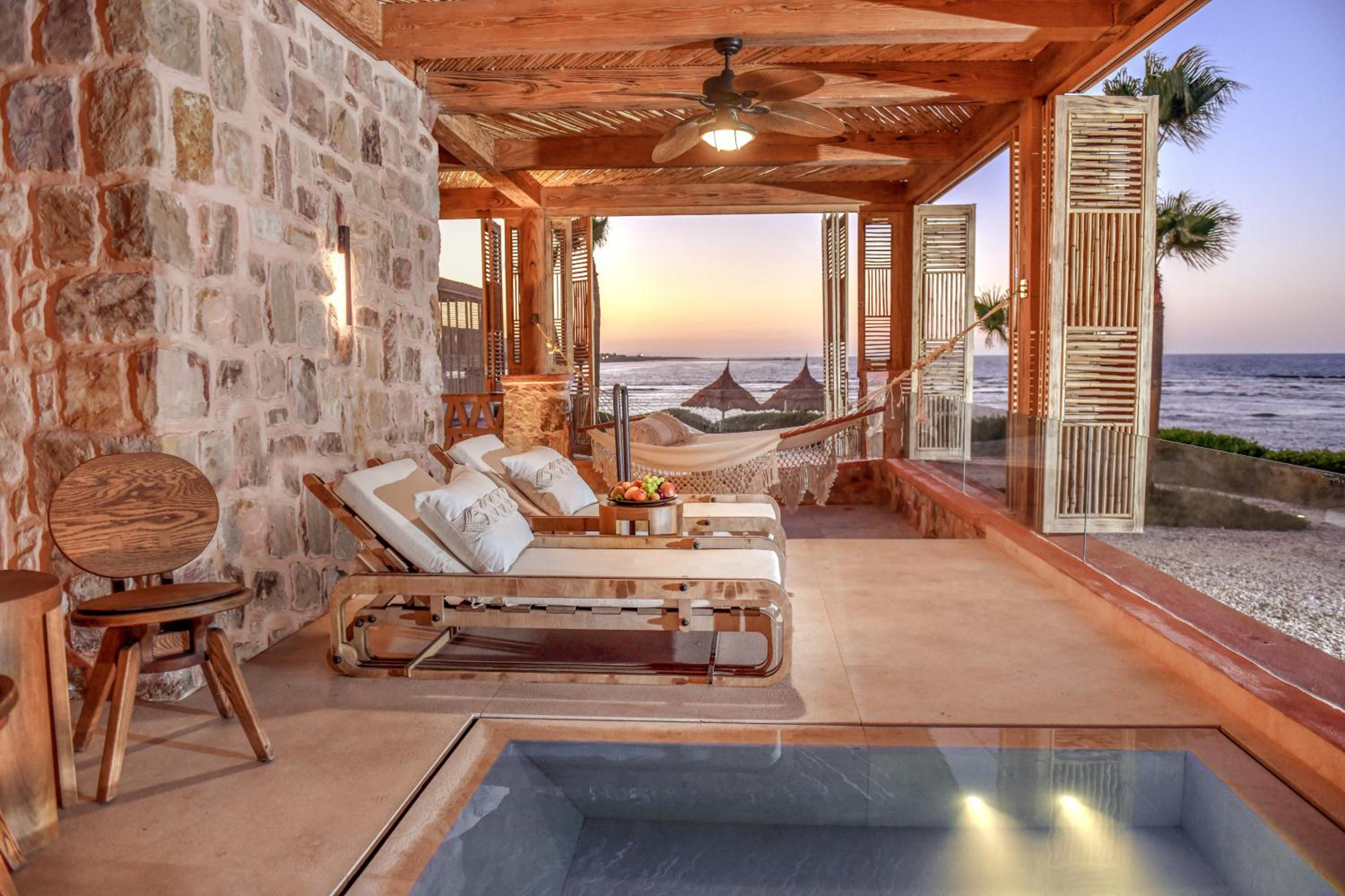 Suite with Sea View - Photo 3