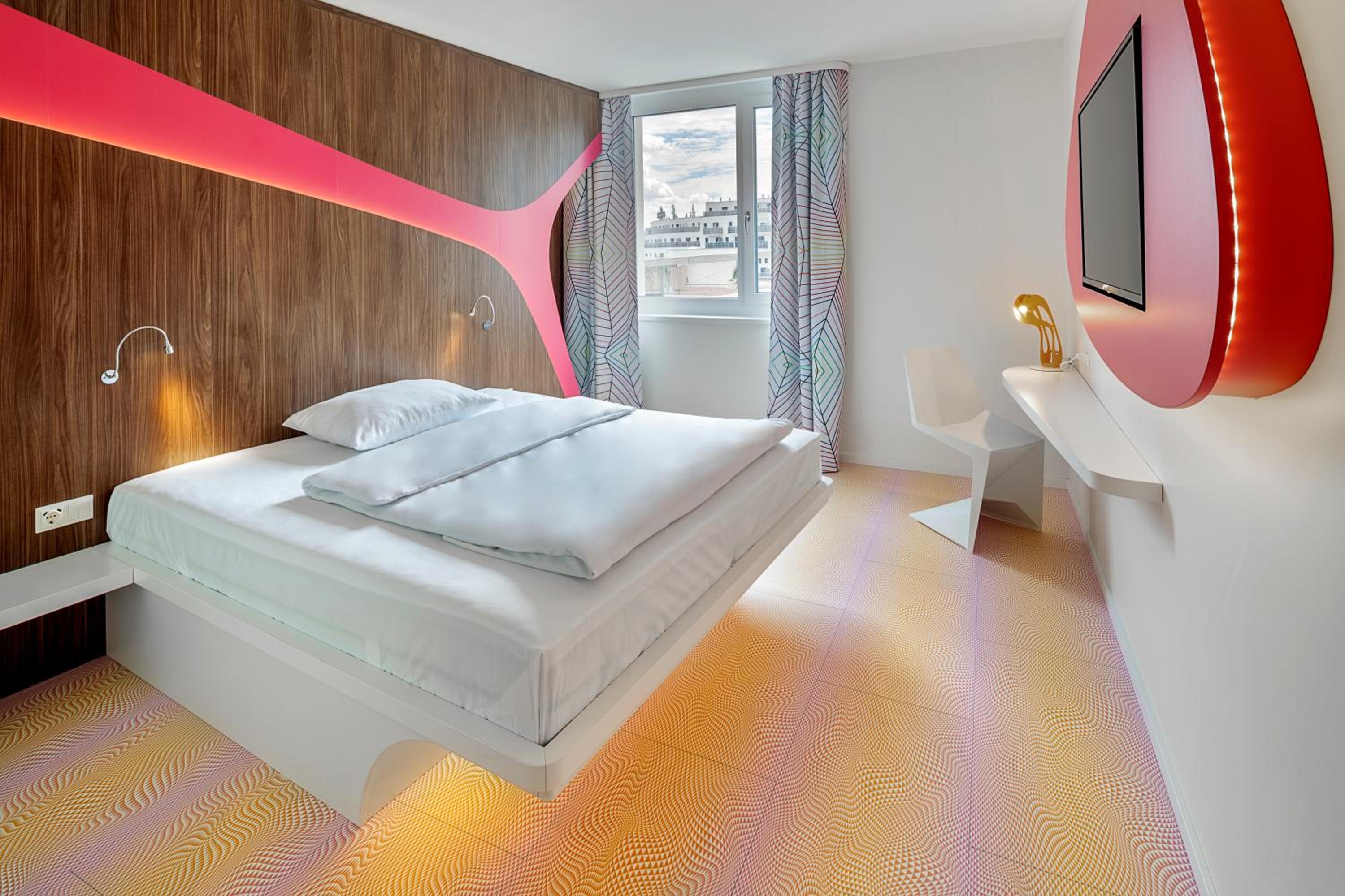 Design Room - Photo 5