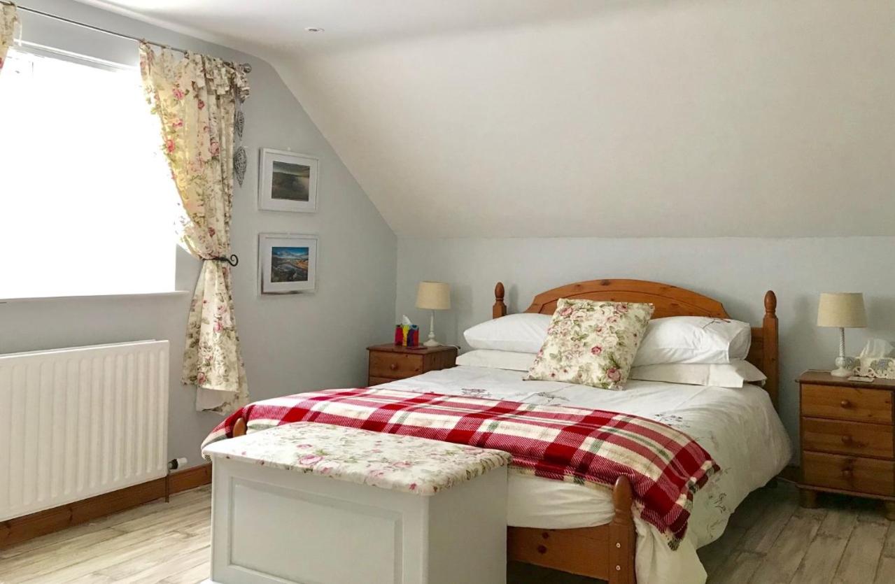 Triple Room with Private External Bathroom photo 1