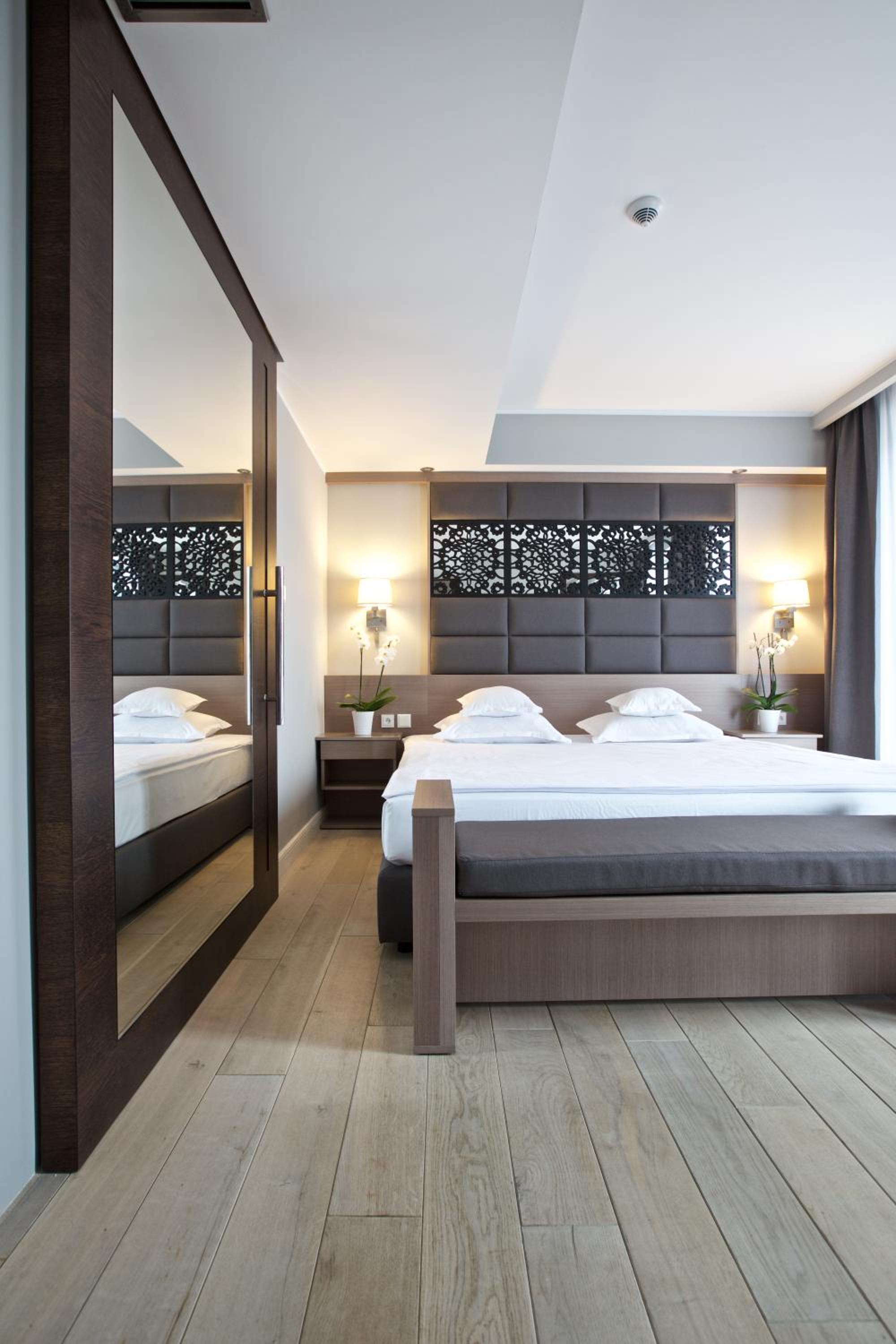 Twin Room Comfort - Photo 3