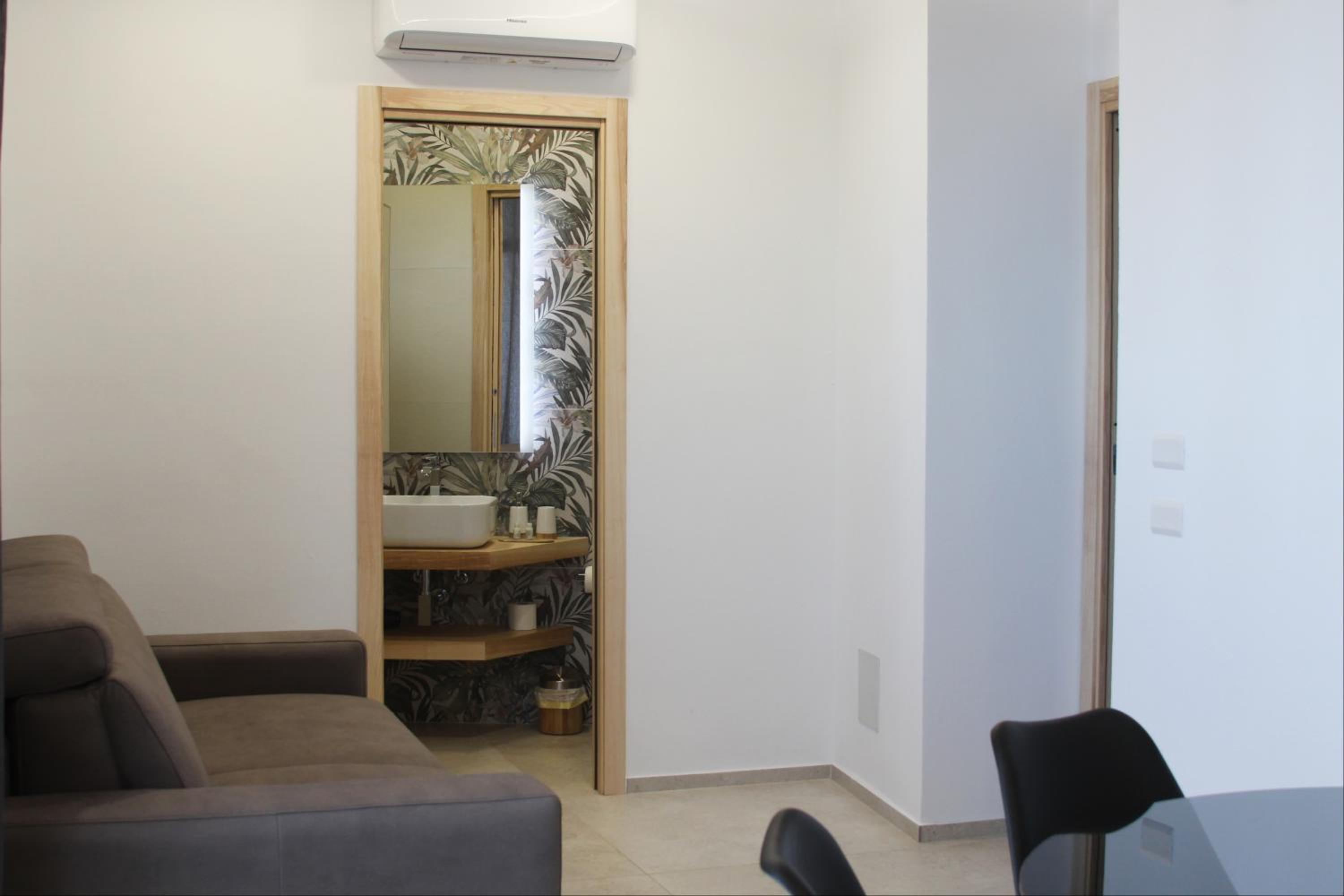 One-Bedroom Apartment (3 Adults) - Photo 10
