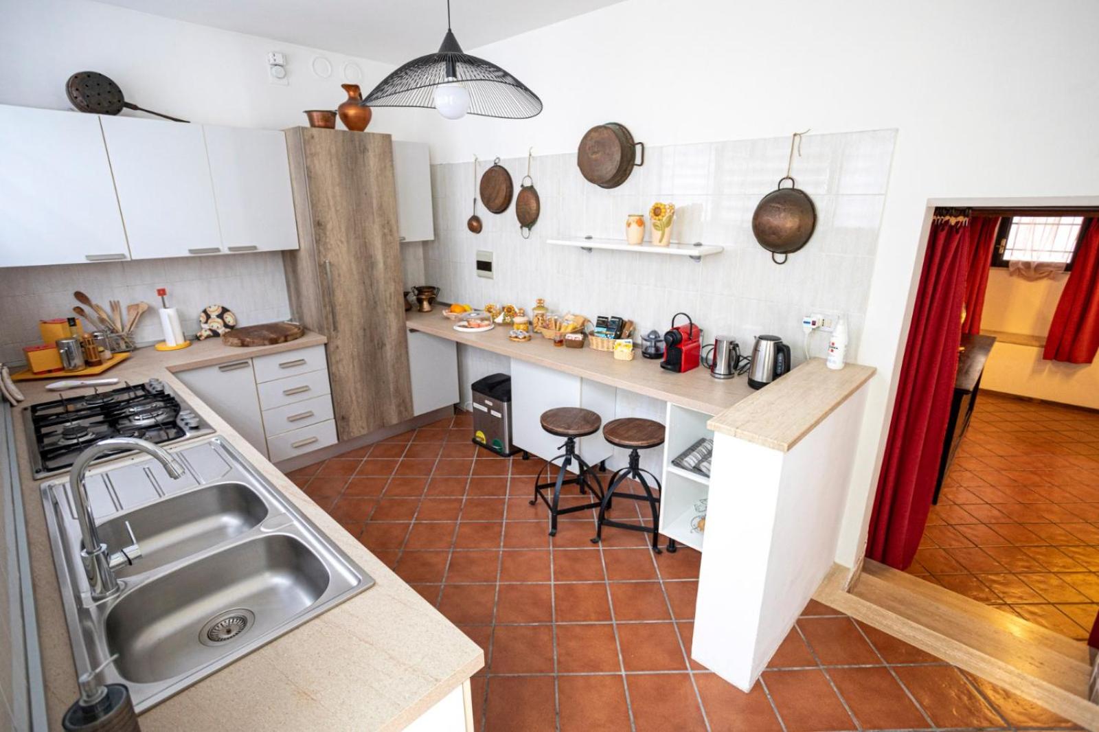 Apartment with Garden View - Photo 17