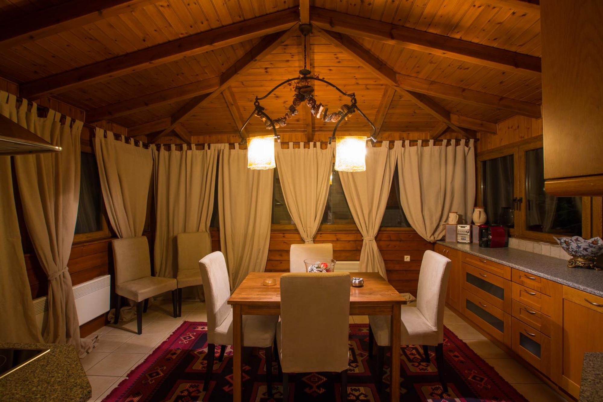 Four-Bedroom Villa - Photo 11