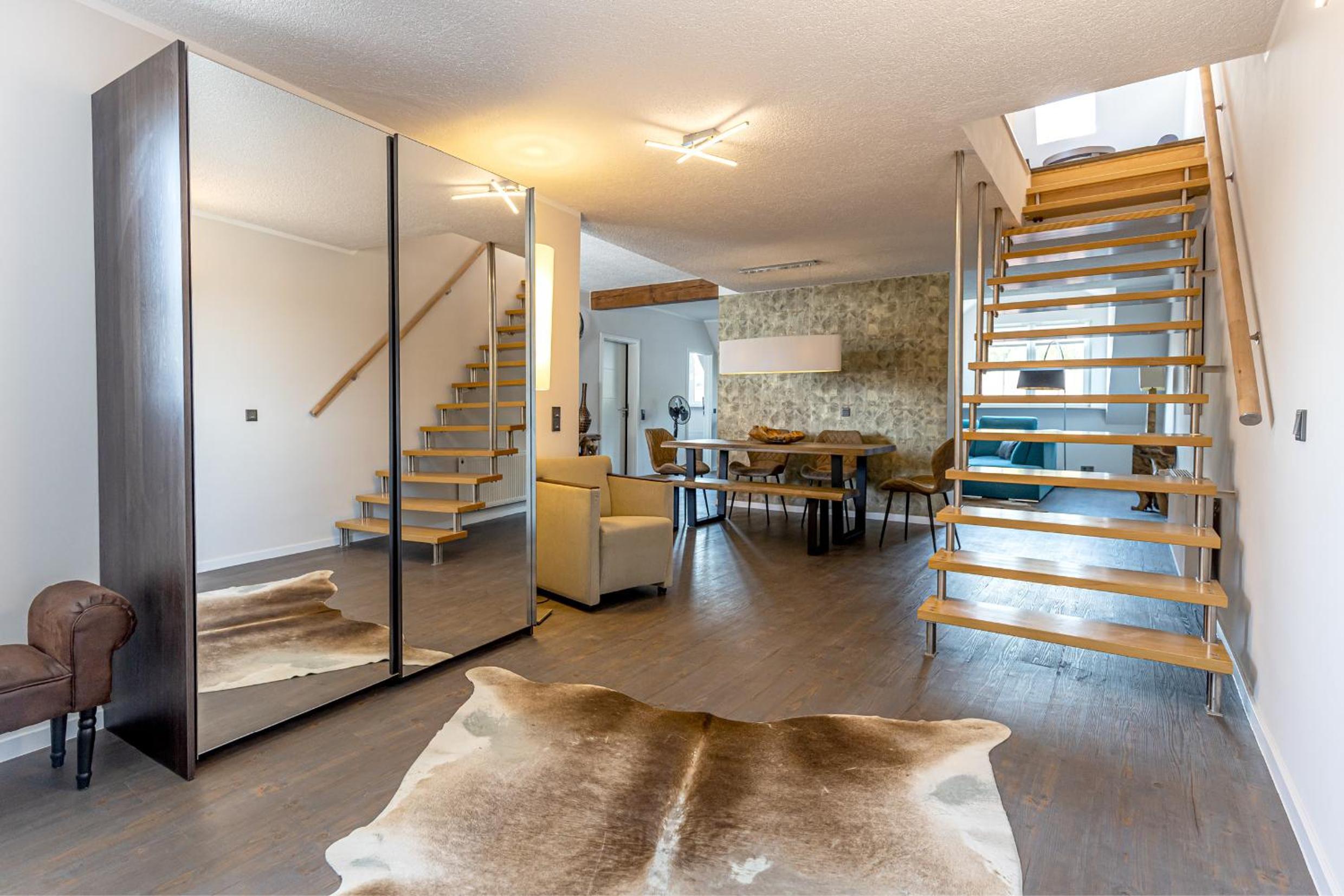 Duplex Suite - Photo 8