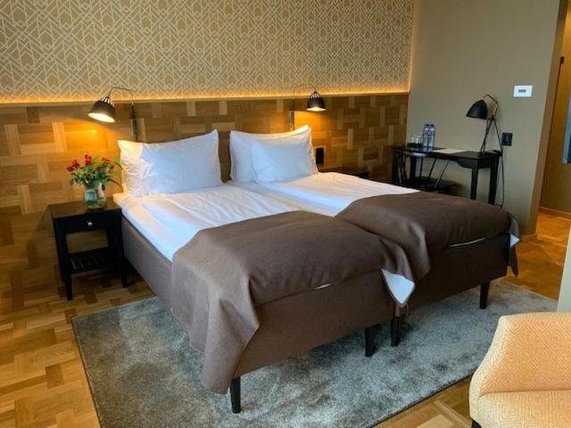 Deluxe Double Room with Balcony photo 3