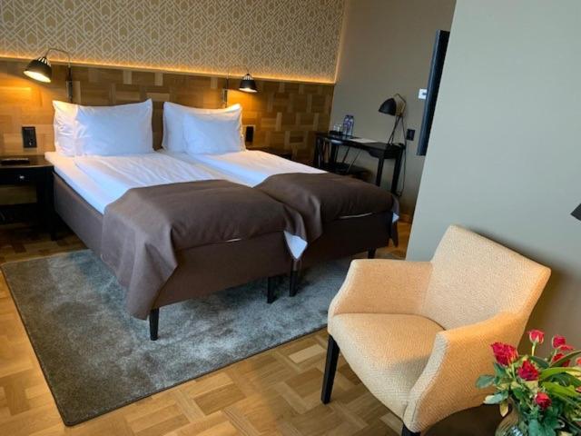 Deluxe Double Room with Balcony photo 1
