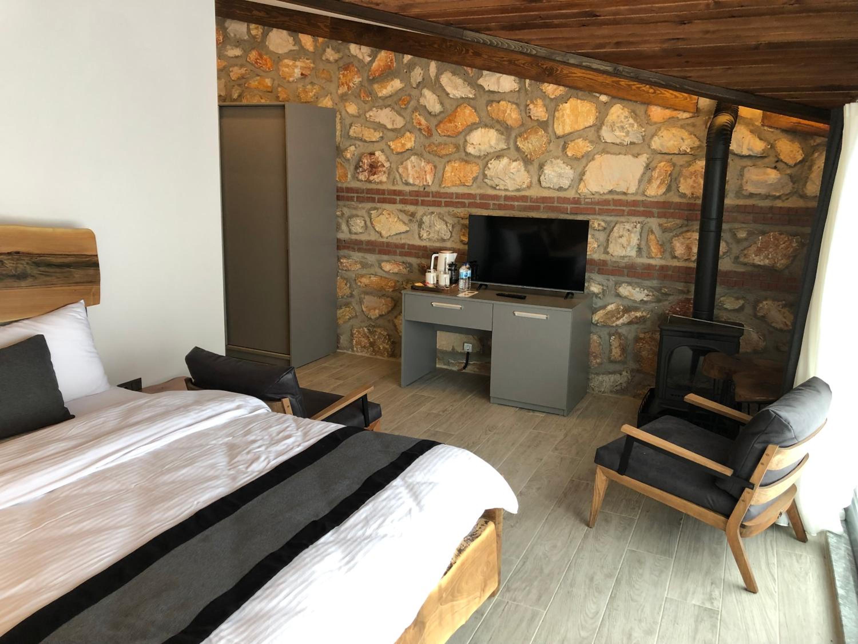 King Room with Mountain View - Photo 7