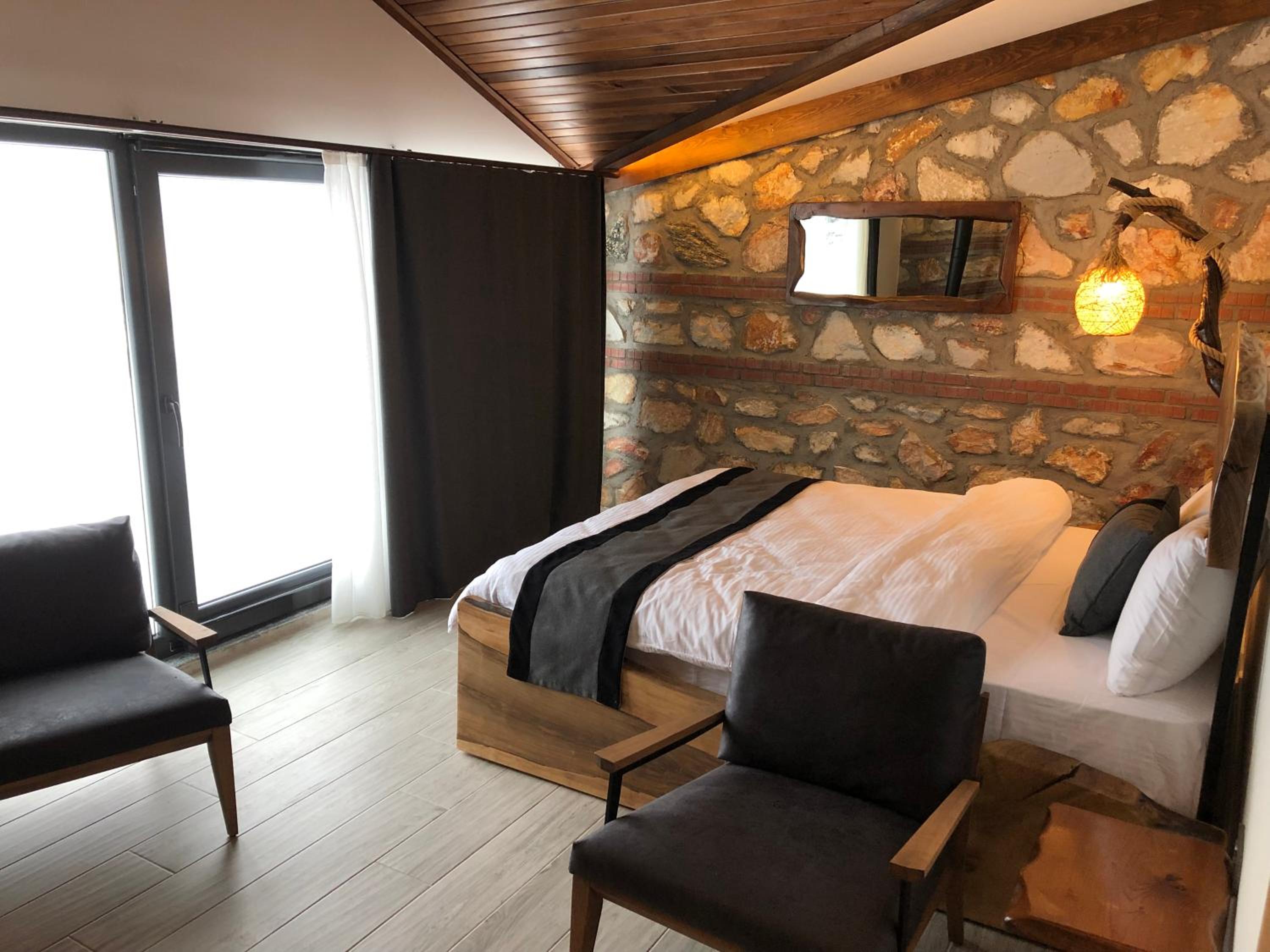 King Room with Mountain View - Photo 1