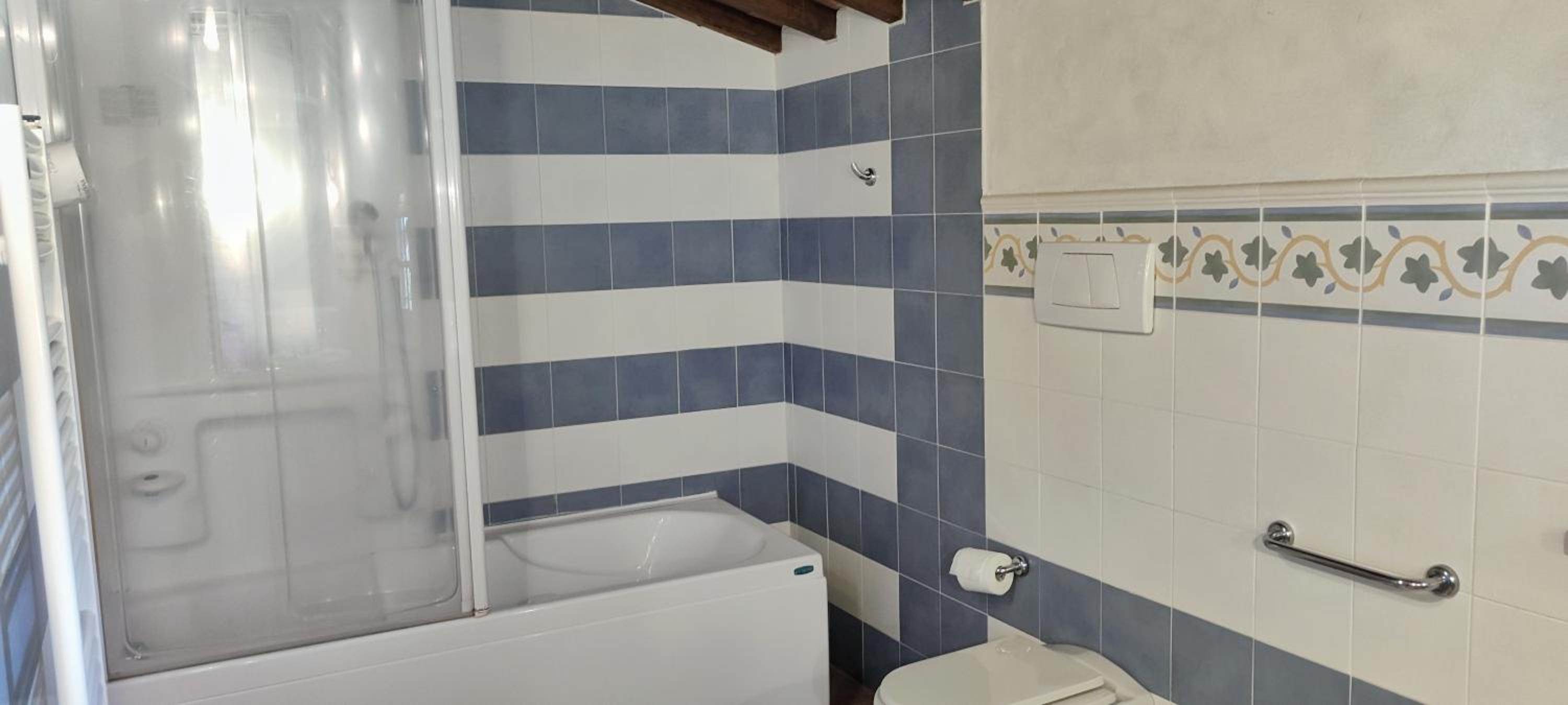 Superior Apartment photo 2