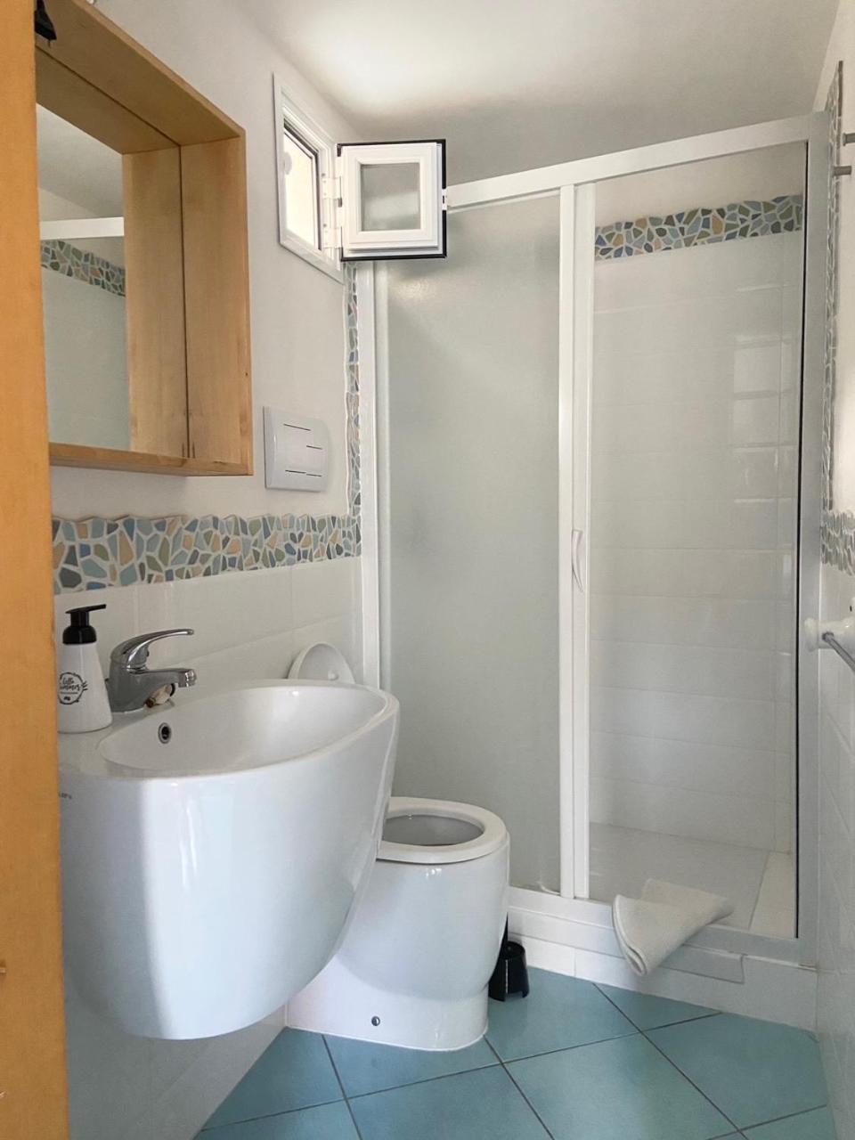 One-Bedroom House photo 2
