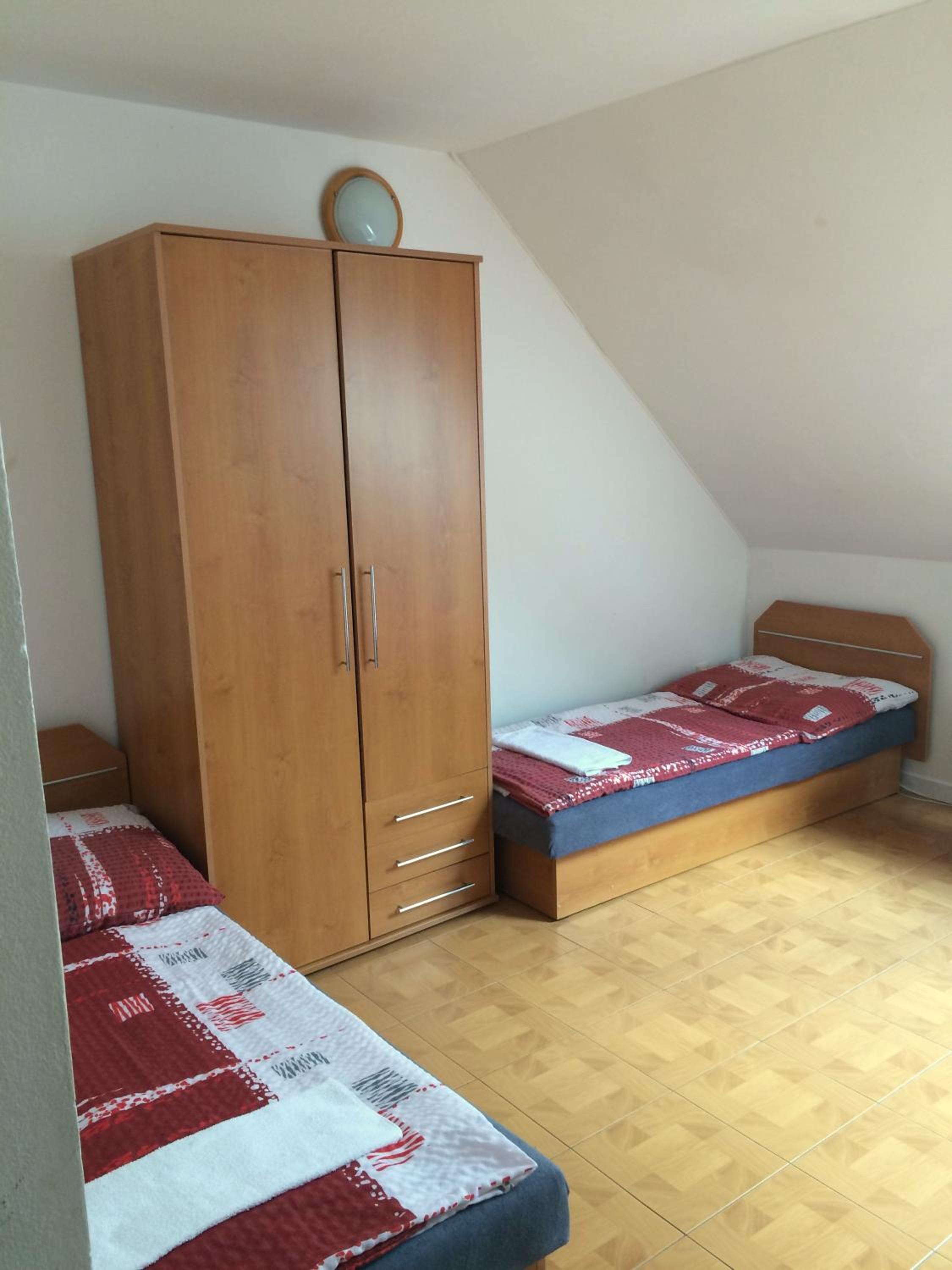 Triple Room with Private Bathroom photo 2