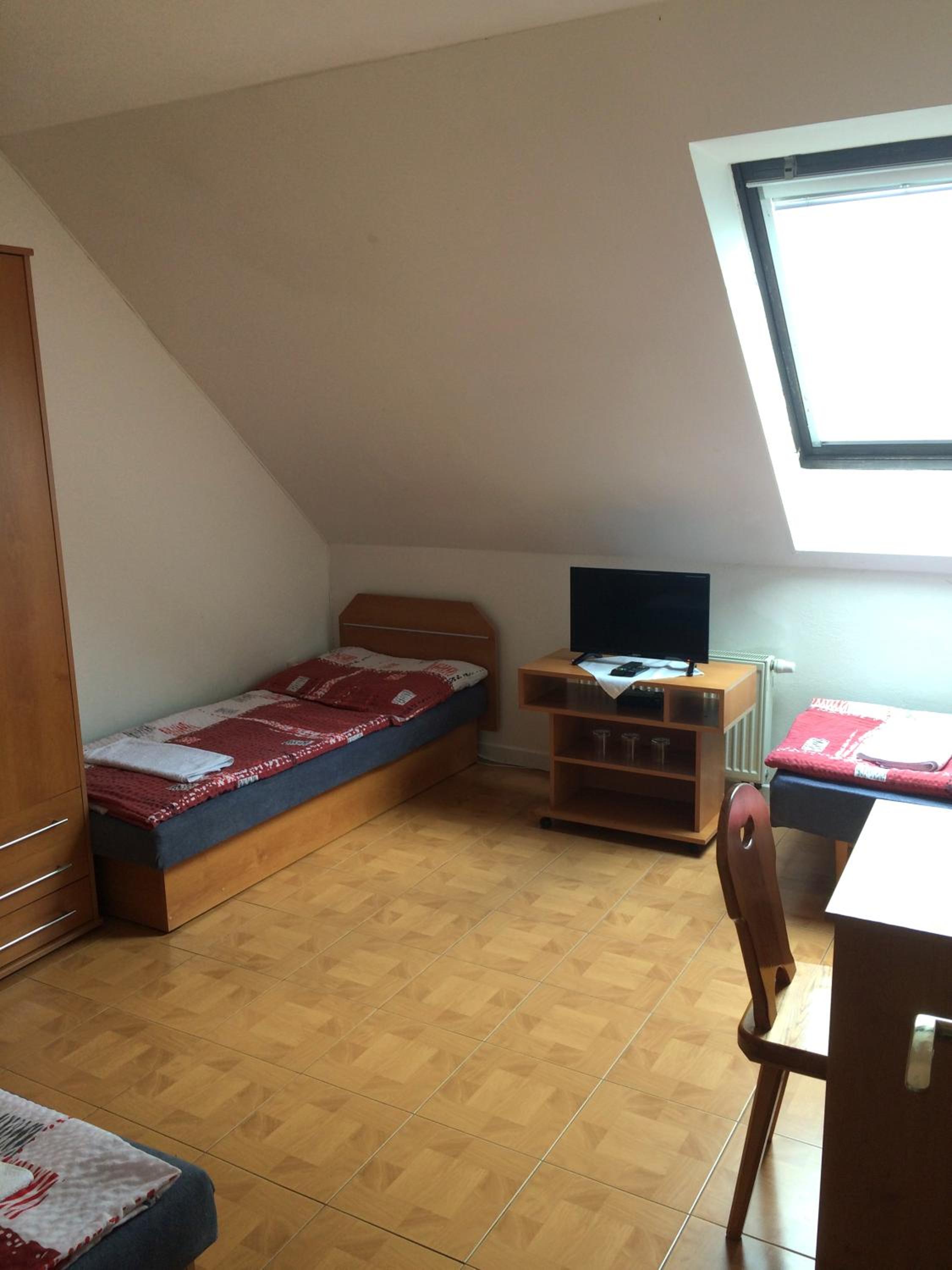Triple Room with Private Bathroom photo 1