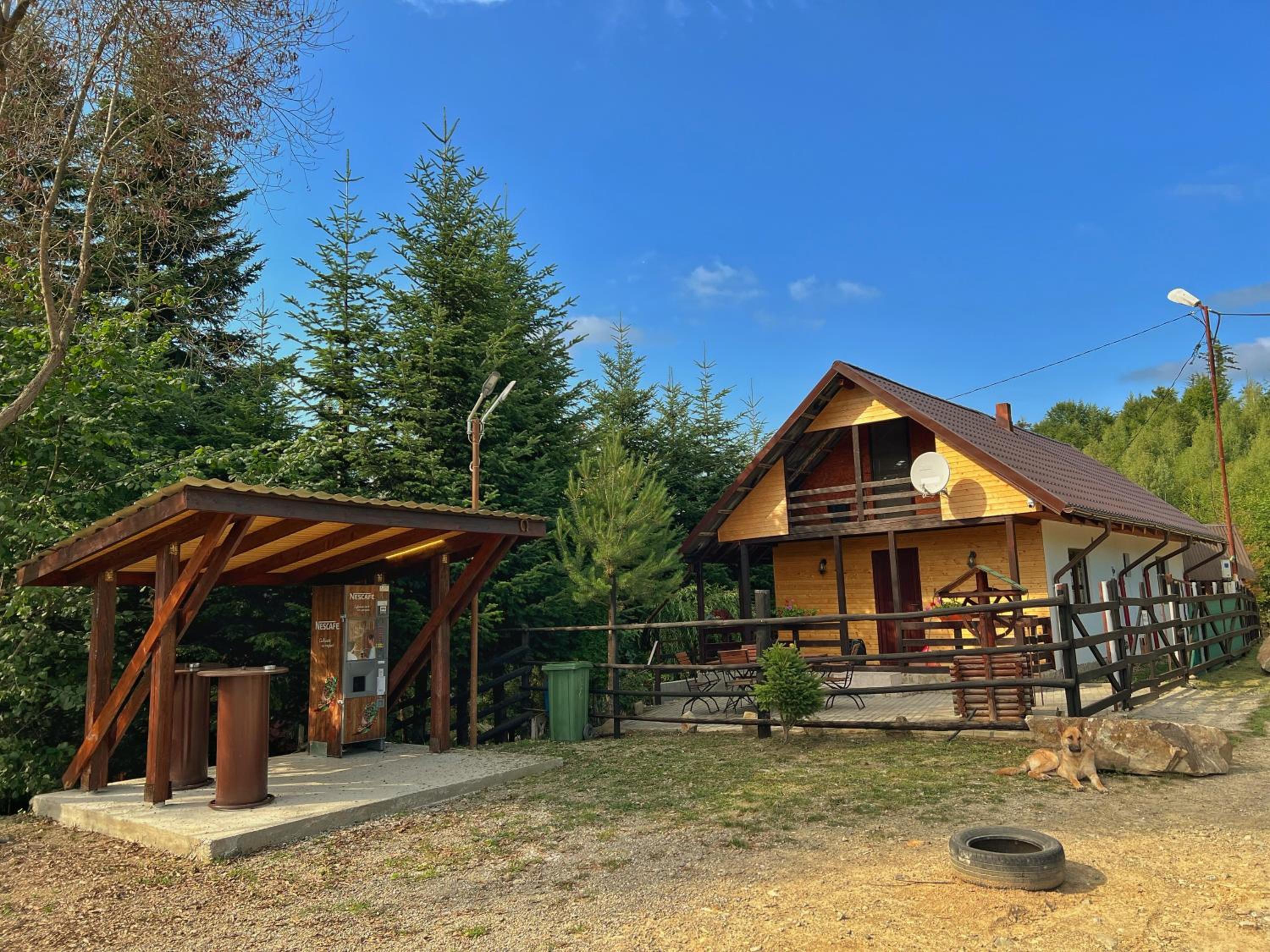 Three-Bedroom House - Photo 8