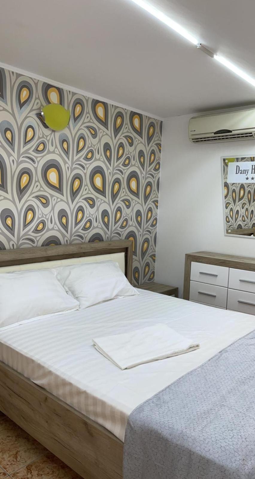 Small Double Room - Photo 8