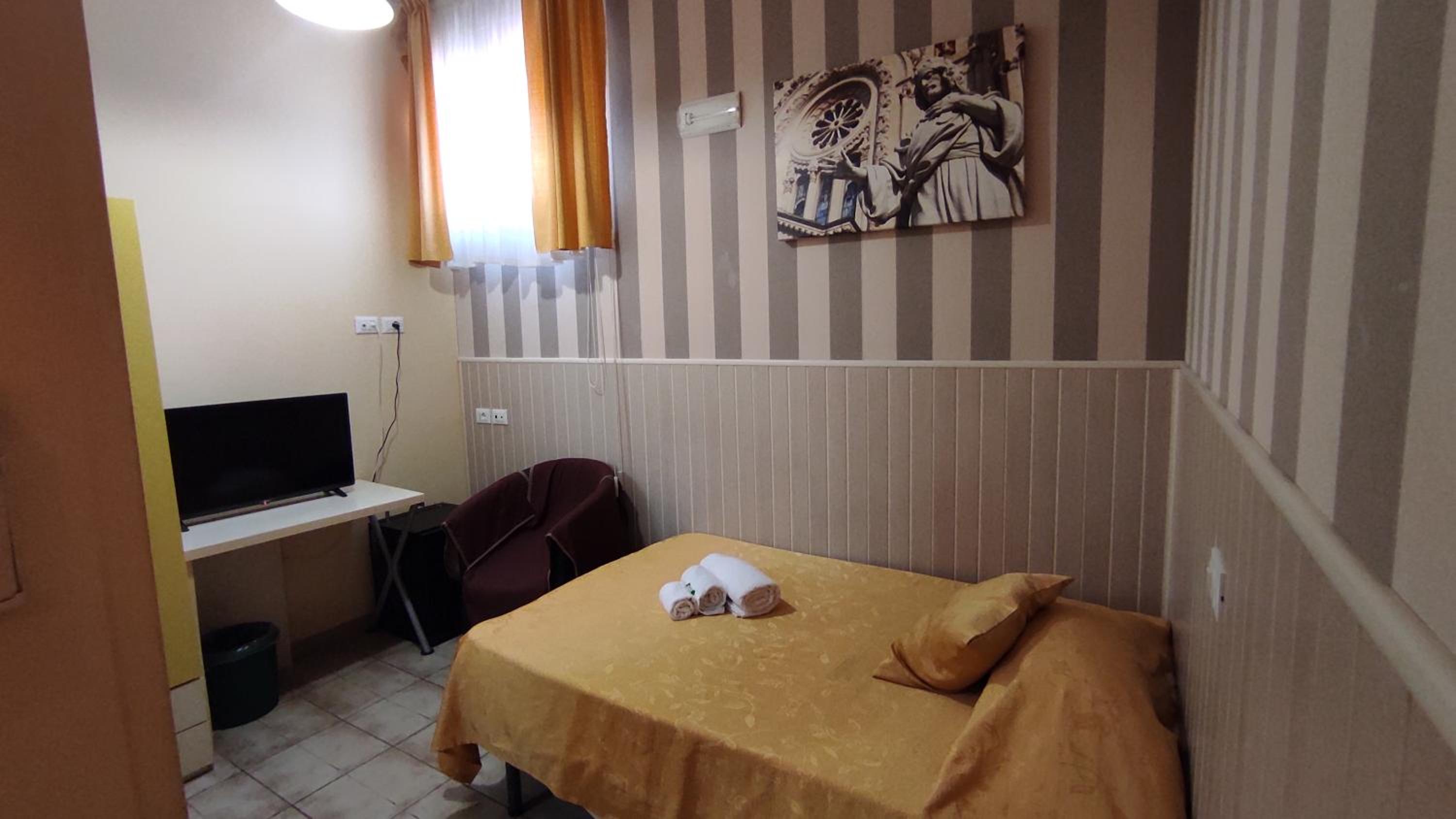 Single Room photo 1