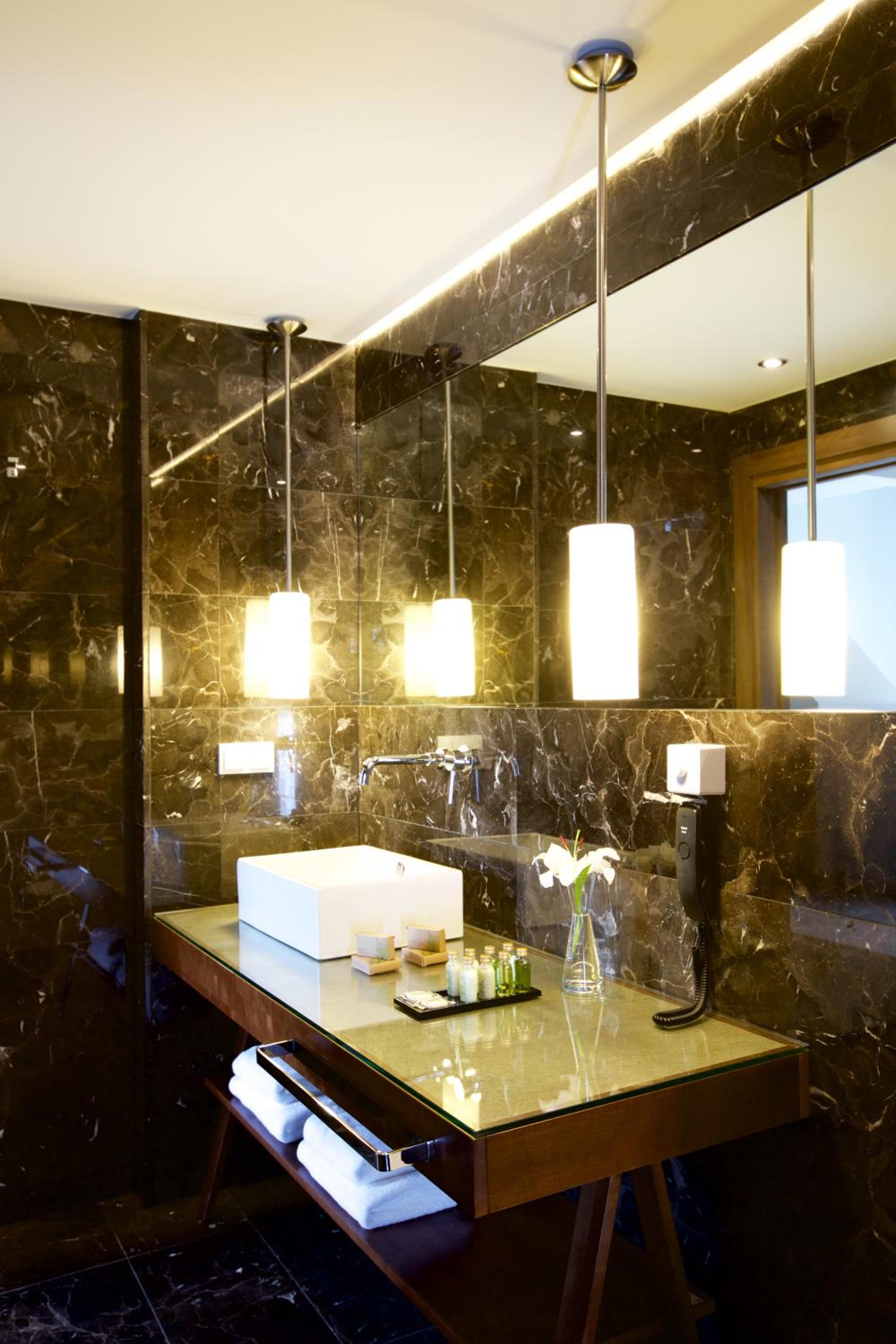 Twin Room Comfort - Photo 6
