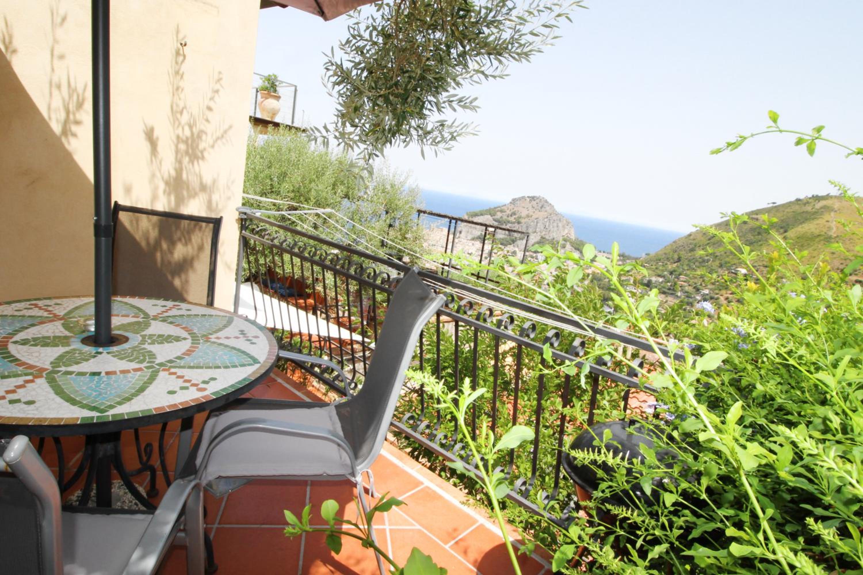 Studio (2 Adults) with Sea View - Photo 8