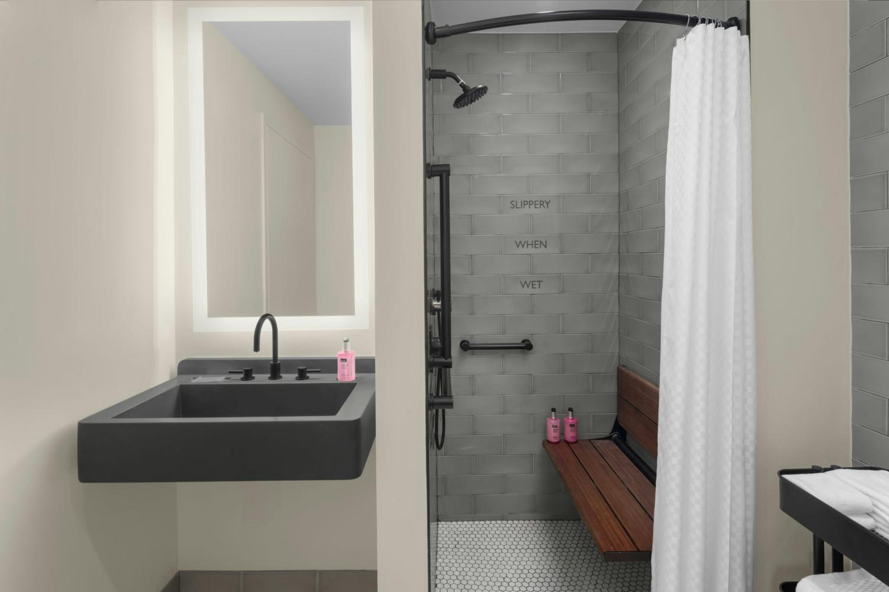 King Room with City View and Roll-In Shower - Mobility Accessible