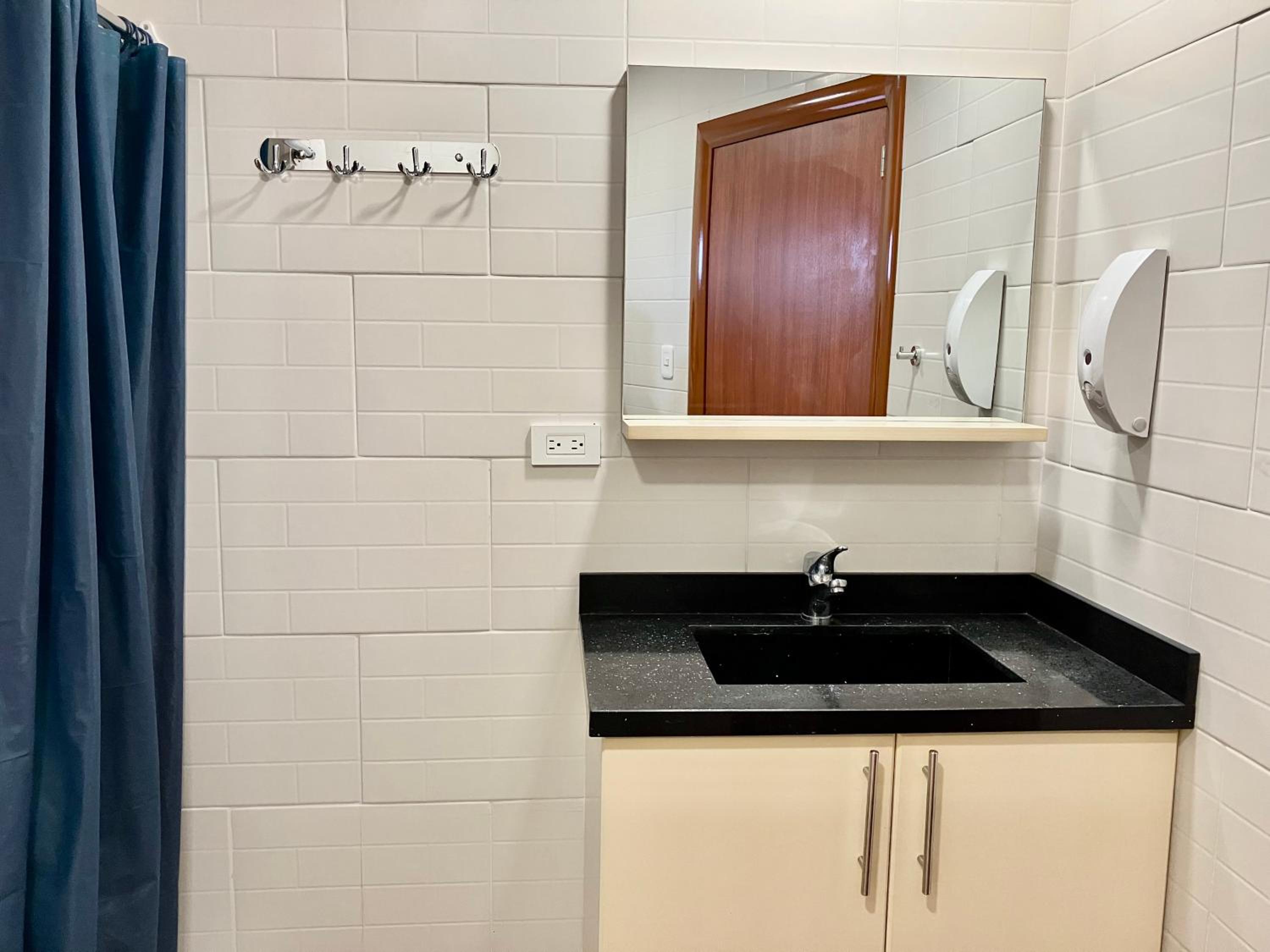 Double Room with Private Bathroom photo 2