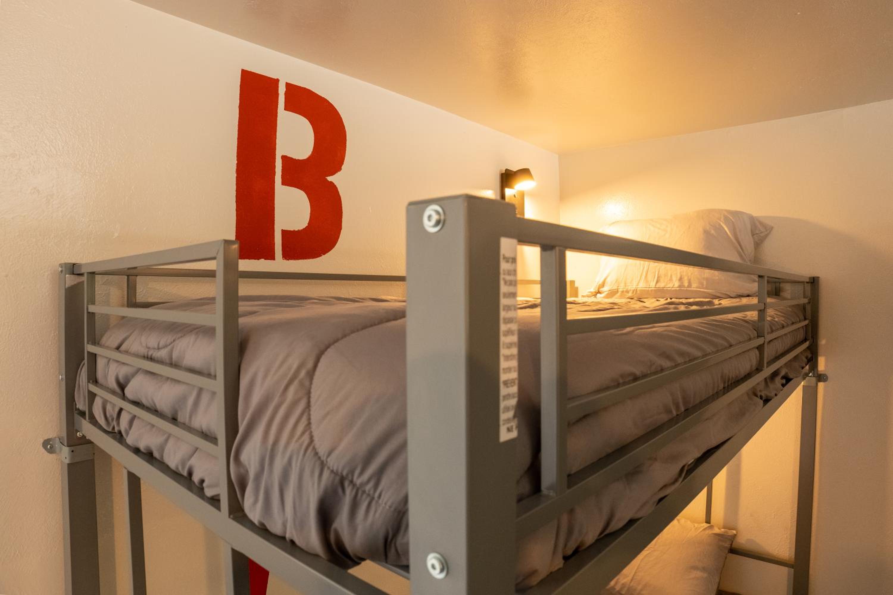 Single Bed in Dormitory Room photo 3